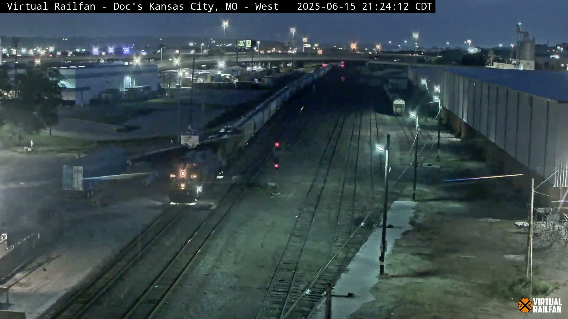 Kansas City Skyline & Train Depot Live Cam - Kansas City, Jackson, Missouri, USA 