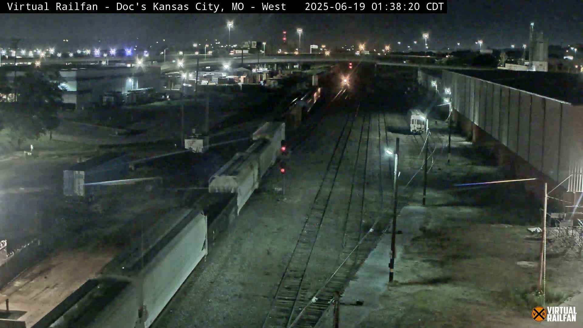 Kansas City Skyline & Train Depot Live Cam - Kansas City, Jackson, Missouri, USA 