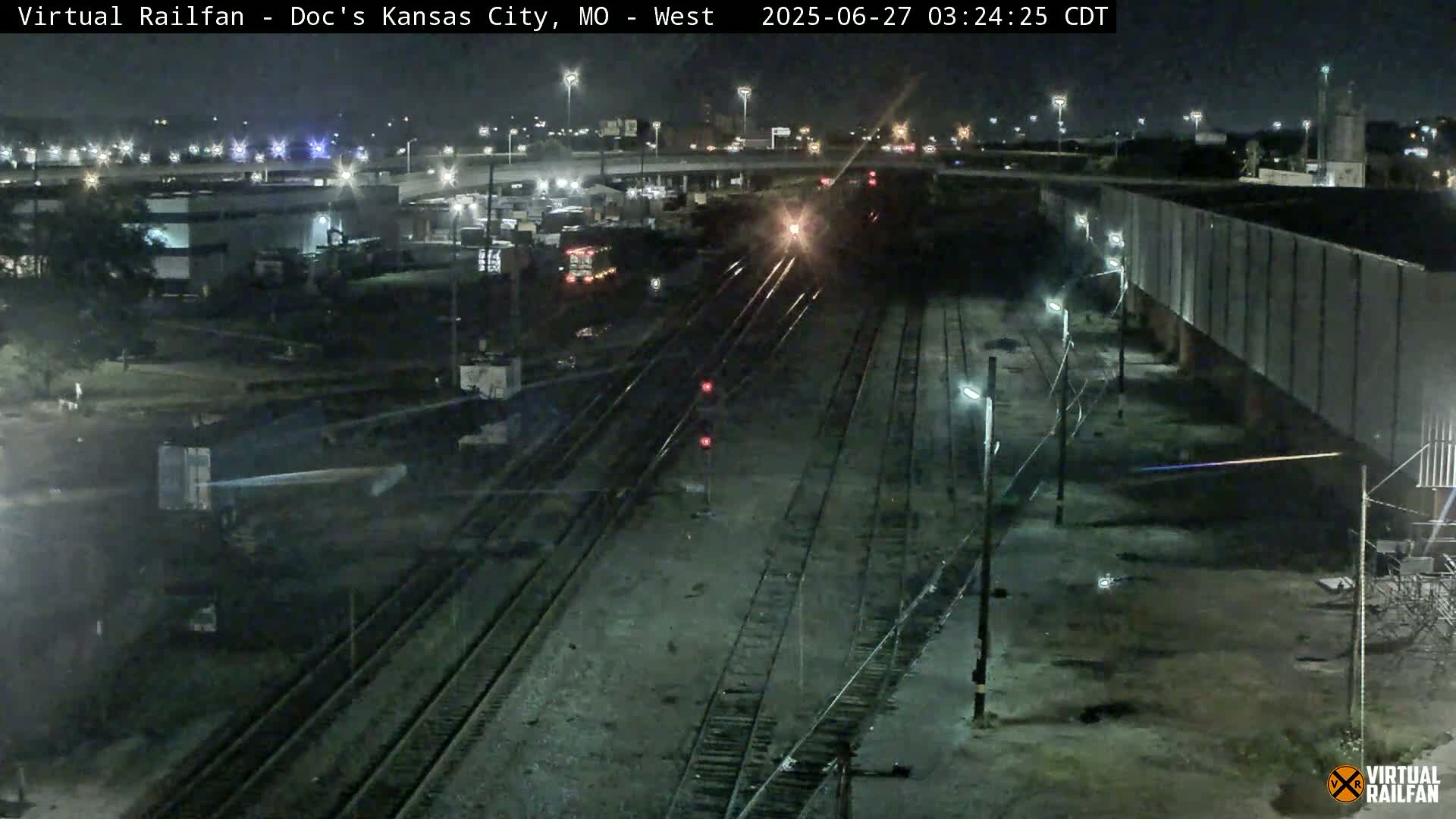 Kansas City Skyline & Train Depot Live Cam - Kansas City, Jackson, Missouri, USA 