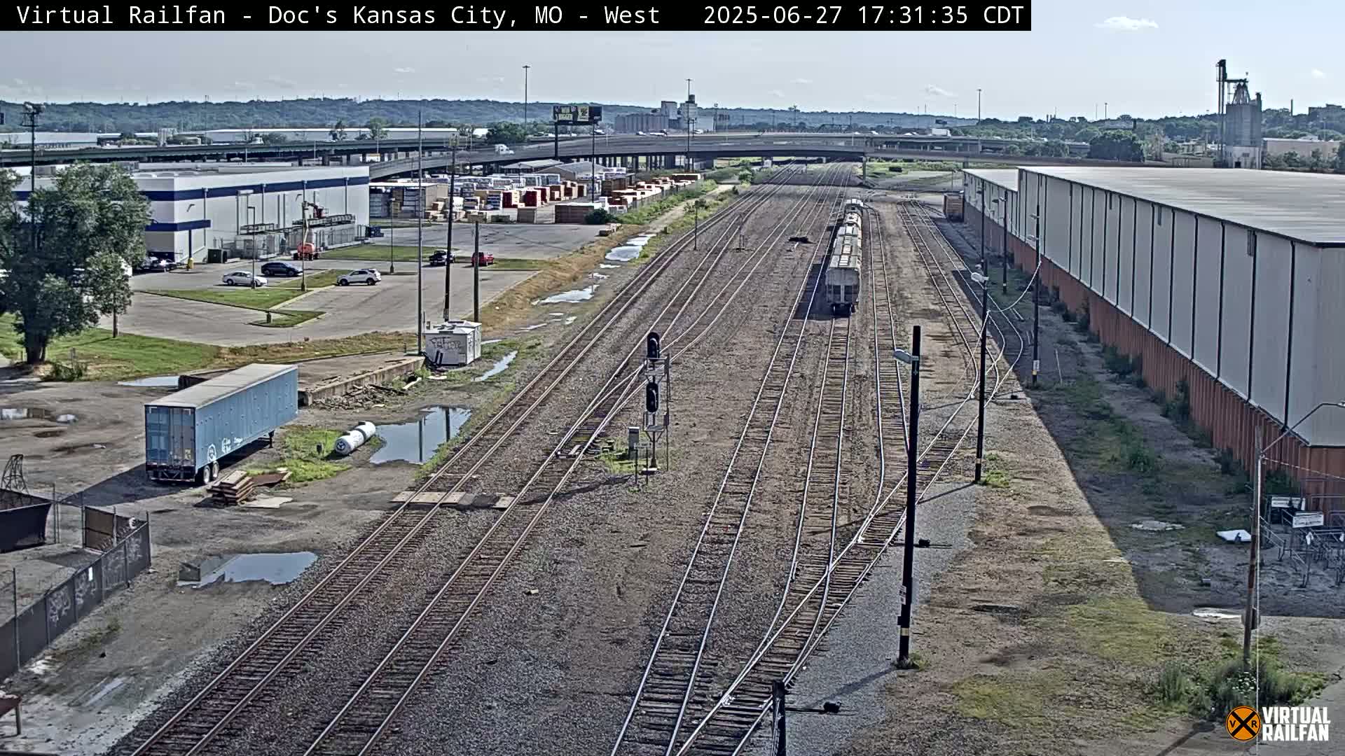Kansas City Skyline & Train Depot Live Cam - Kansas City, Jackson, Missouri, USA 
