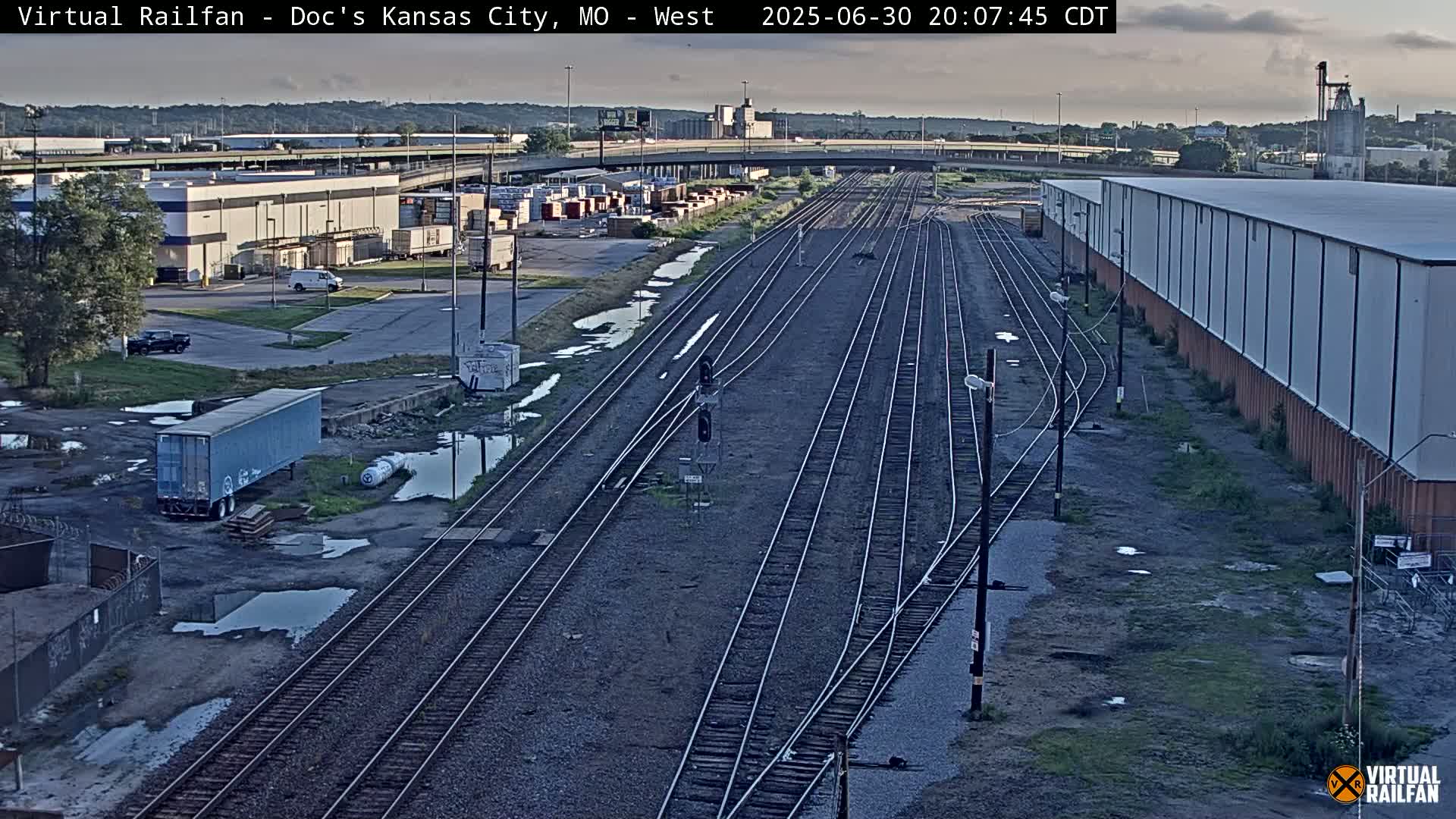 Kansas City Skyline & Train Depot Live Cam - Kansas City, Jackson, Missouri, USA 