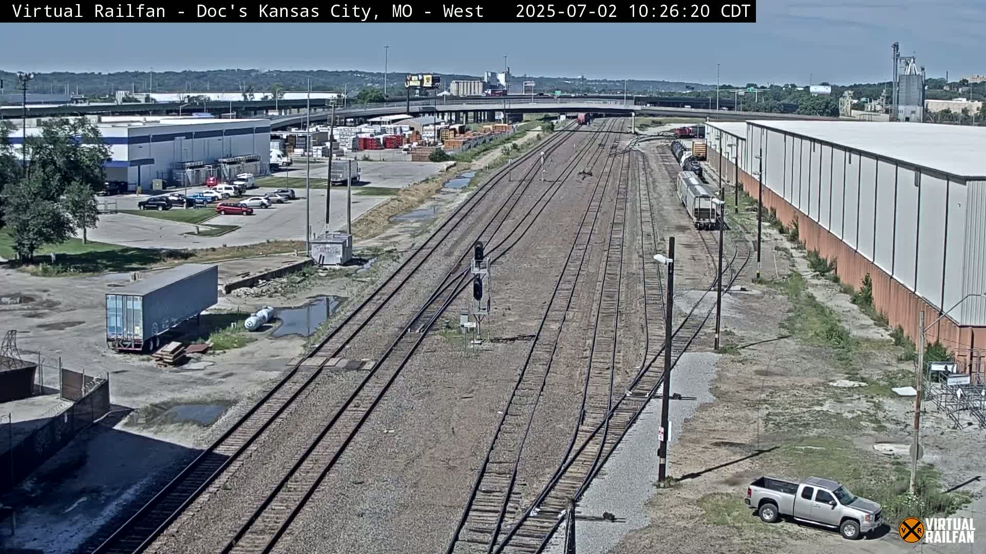 Kansas City Skyline & Train Depot Live Cam - Kansas City, Jackson, Missouri, USA 