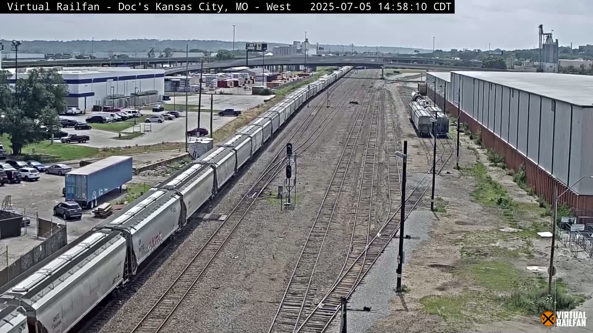 Kansas City Skyline & Train Depot Live Cam - Kansas City, Jackson, Missouri, USA 