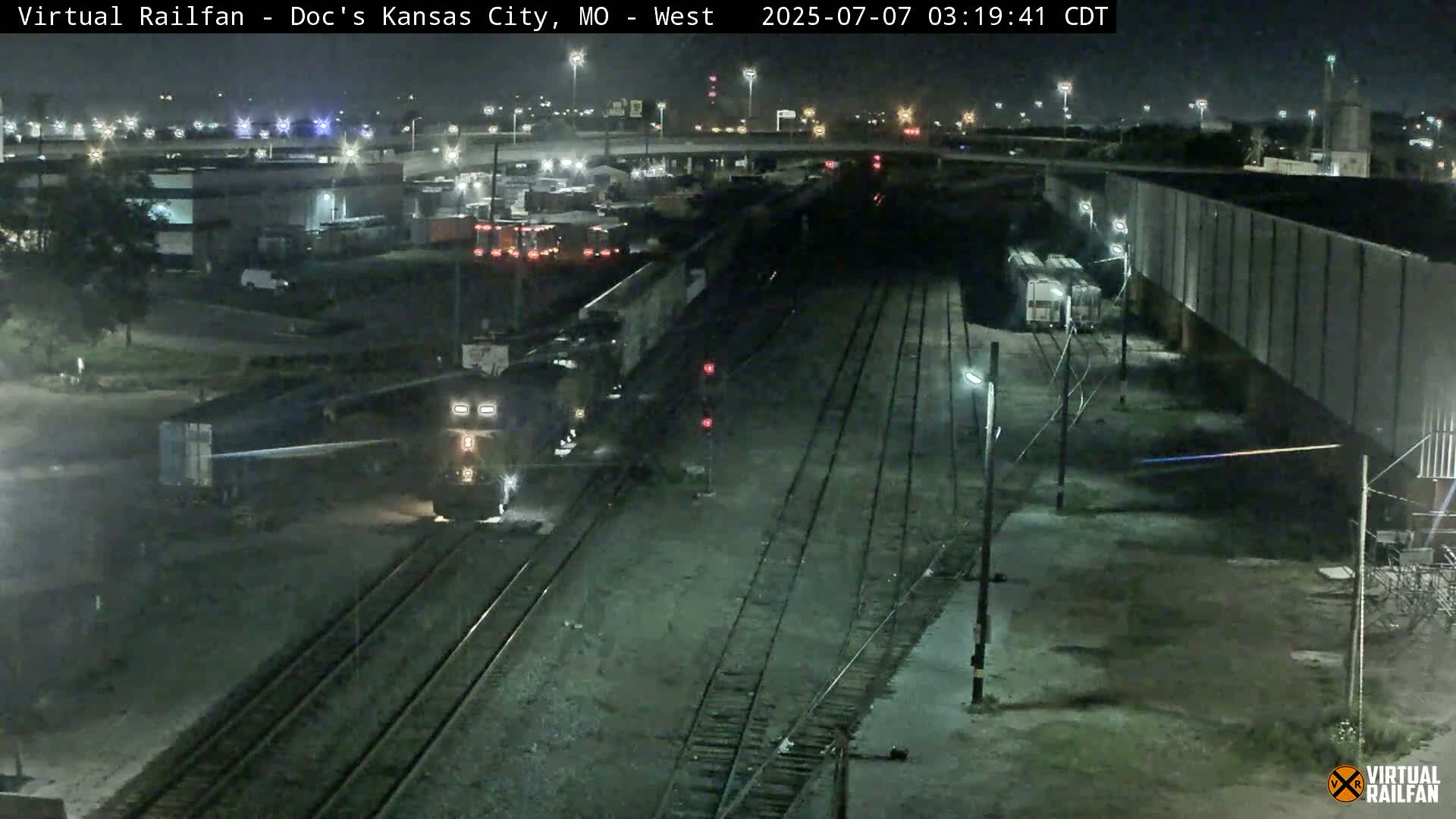 Kansas City Skyline & Train Depot Live Cam - Kansas City, Jackson, Missouri, USA 
