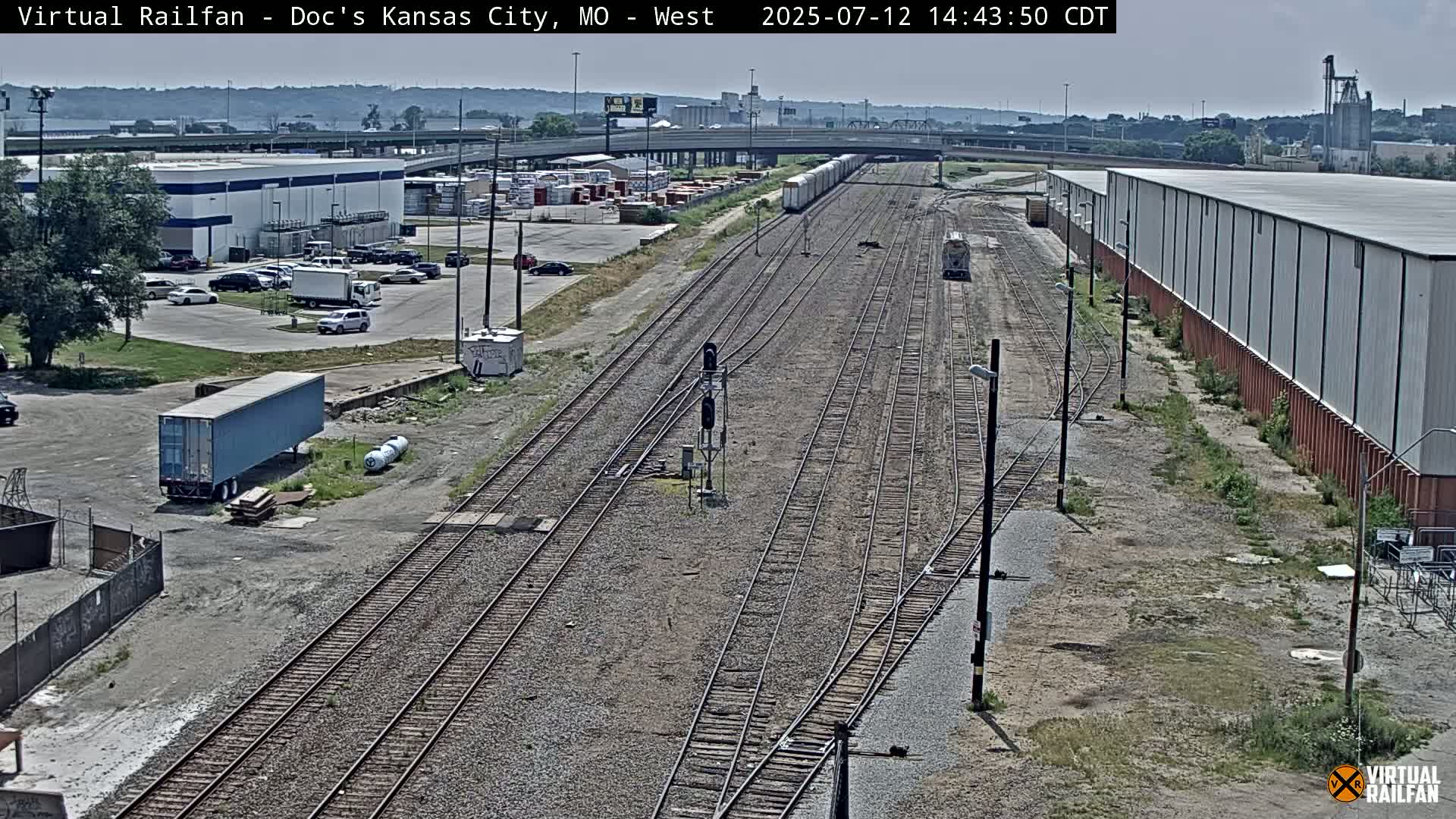 Kansas City Skyline & Train Depot Live Cam - Kansas City, Jackson, Missouri, USA 