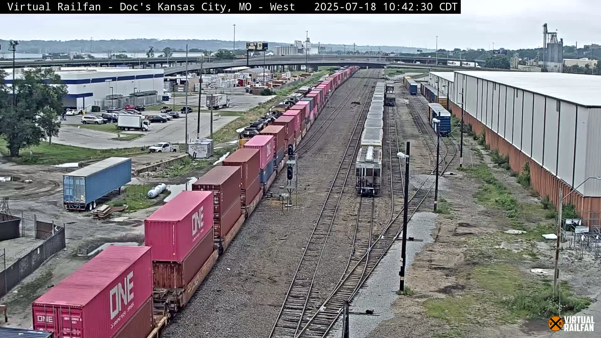 Kansas City Skyline & Train Depot Live Cam - Kansas City, Jackson, Missouri, USA 