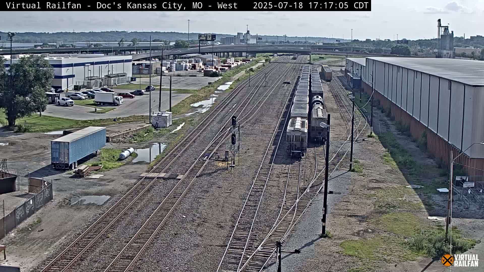 Kansas City Skyline & Train Depot Live Cam - Kansas City, Jackson, Missouri, USA 