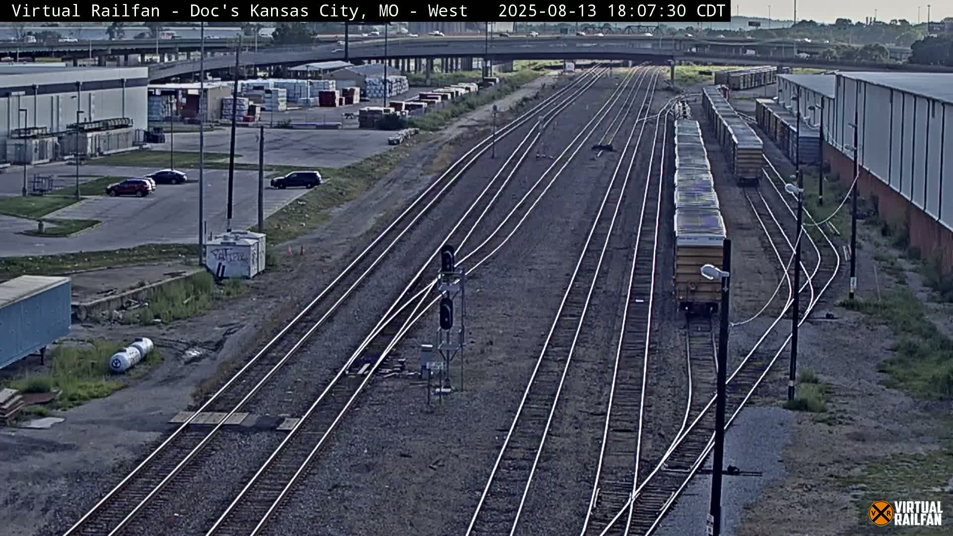 Kansas City Skyline & Train Depot Live Cam - Kansas City, Jackson, Missouri, USA 