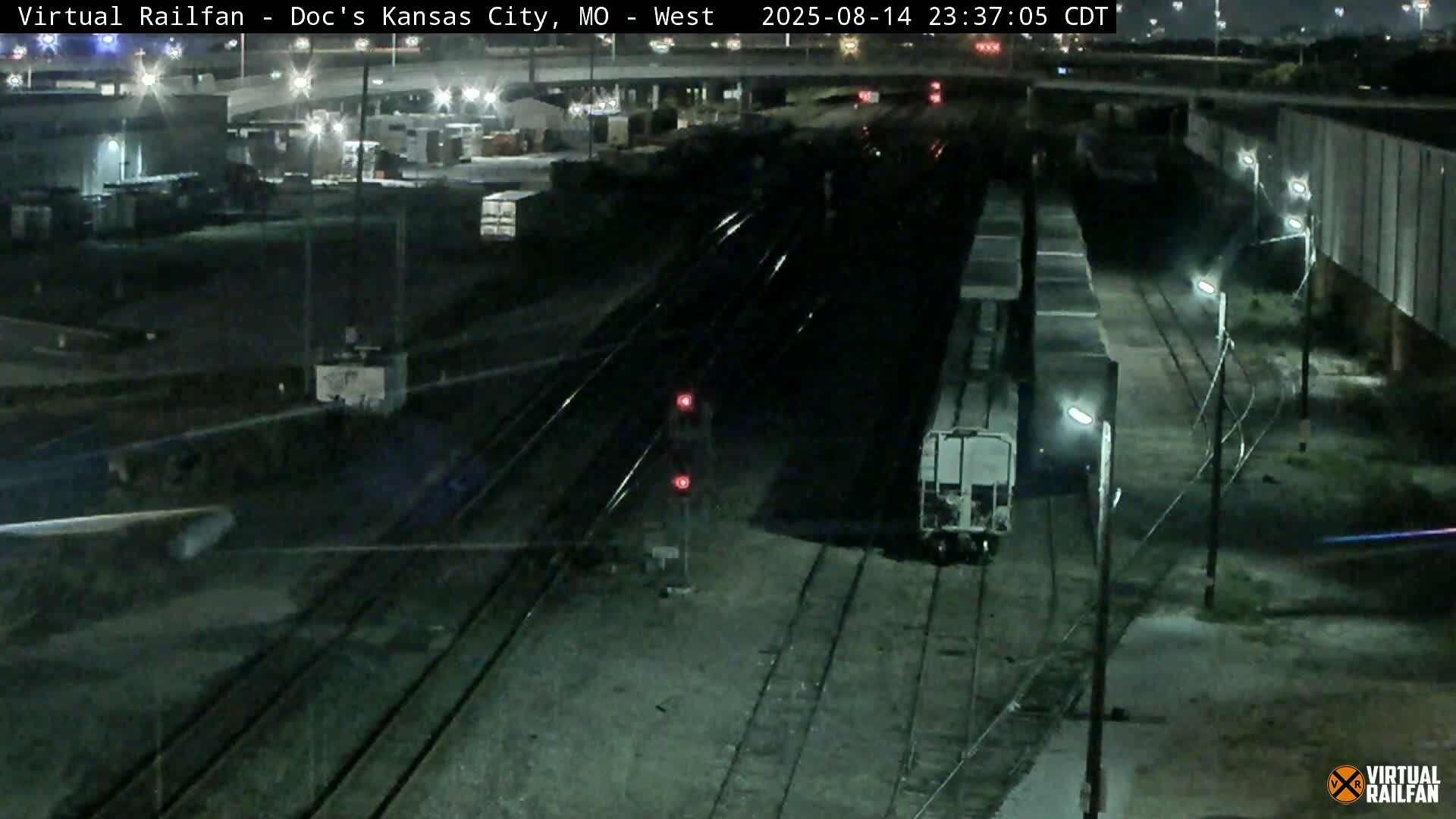 Kansas City Skyline & Train Depot Live Cam - Kansas City, Jackson, Missouri, USA 