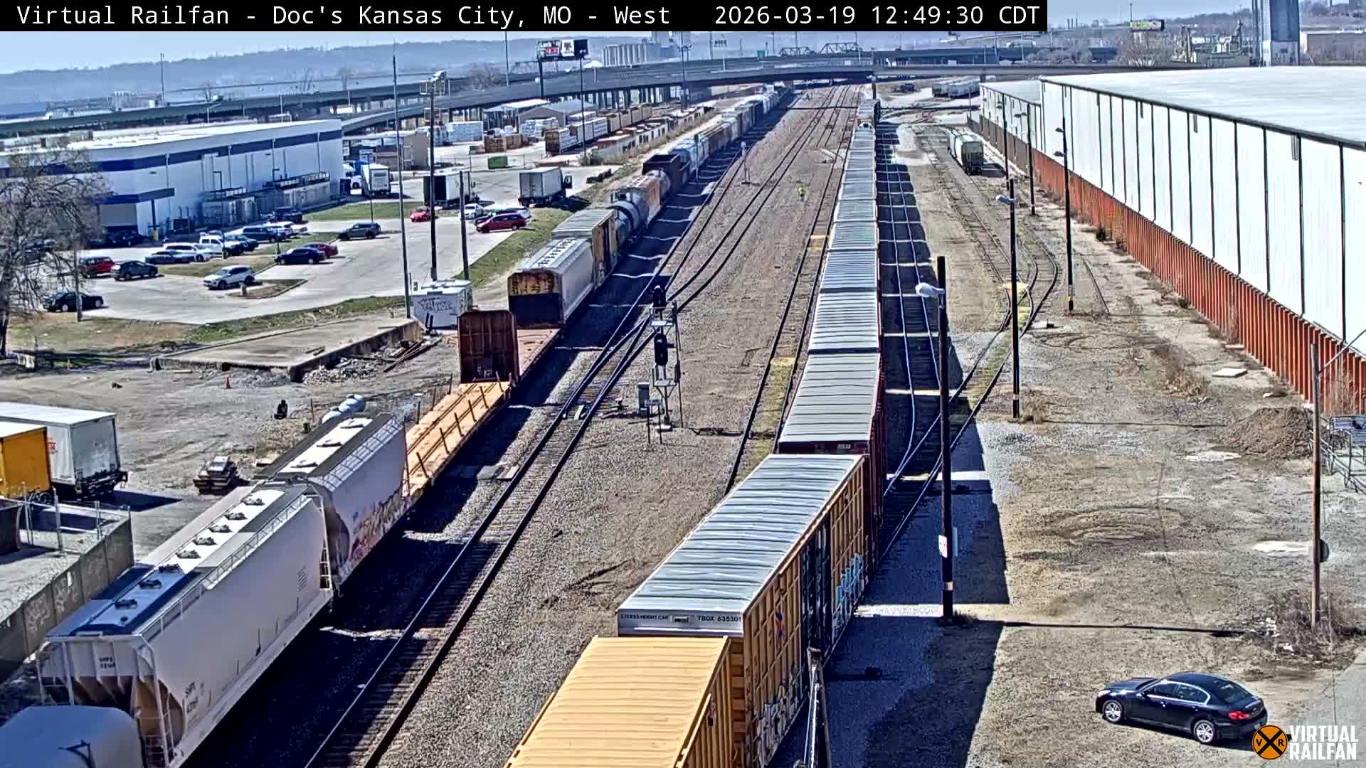Kansas City Skyline & Train Depot Live Cam - Kansas City, Jackson, Missouri, USA 