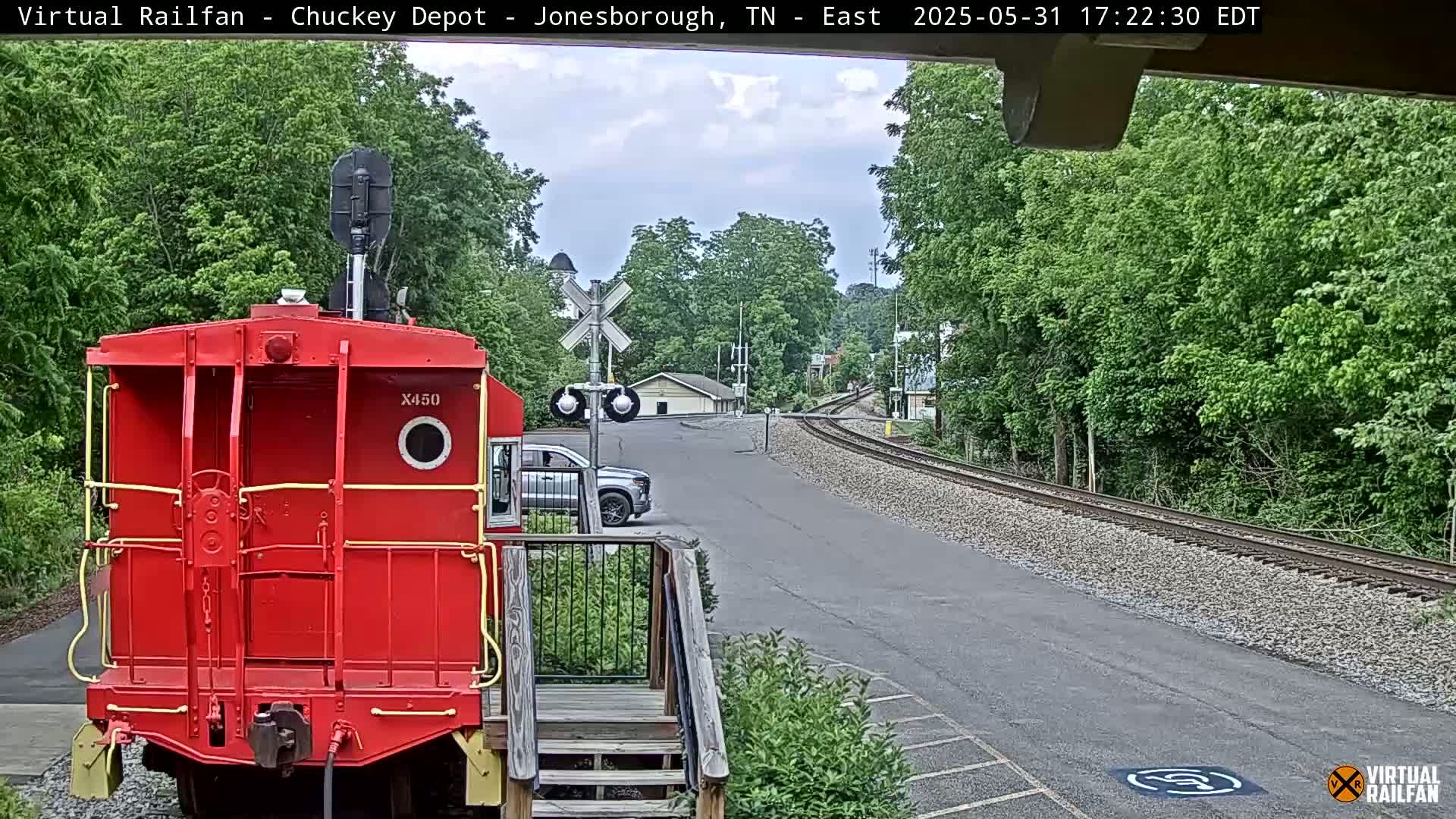 Jonesborough, Chuckey Railroad Depot Museum Railroad Crossing Live Cam - Jonesborough, Washington Tennessee, USA