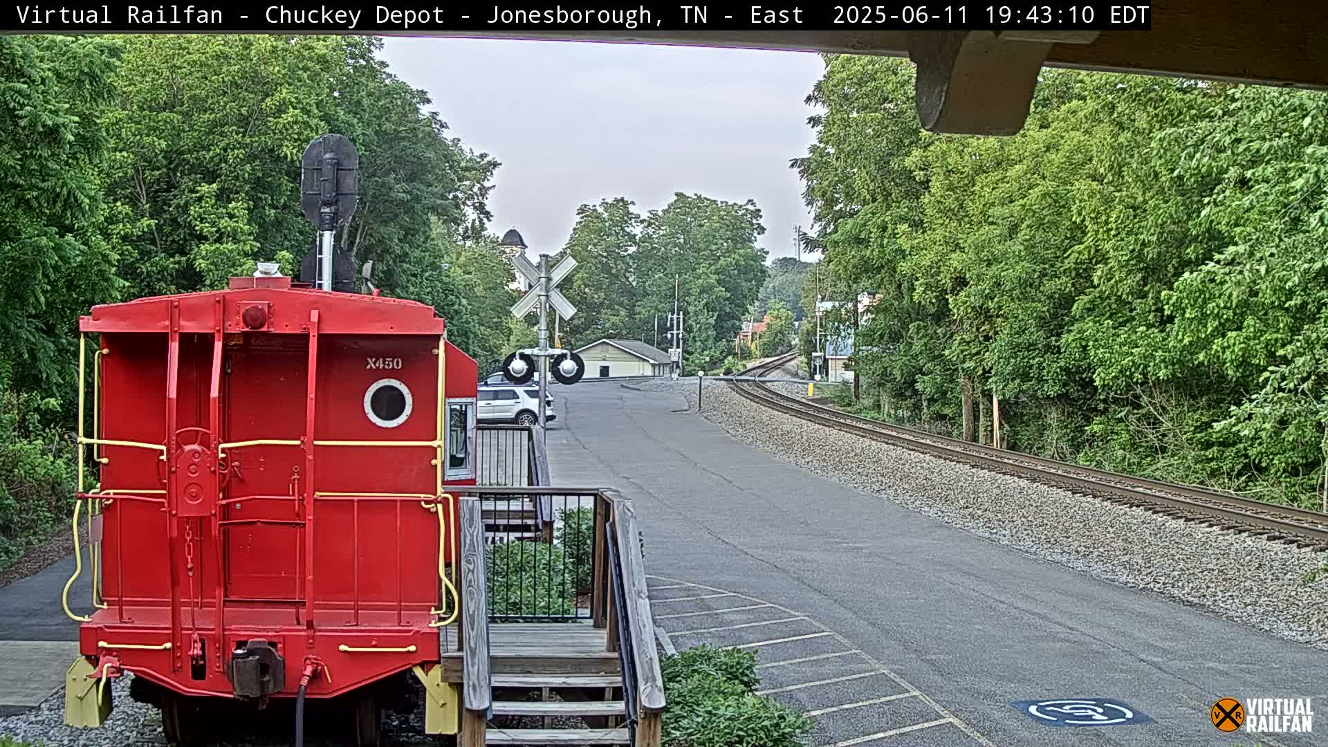 Jonesborough, Chuckey Railroad Depot Museum Railroad Crossing Live Cam - Jonesborough, Washington Tennessee, USA