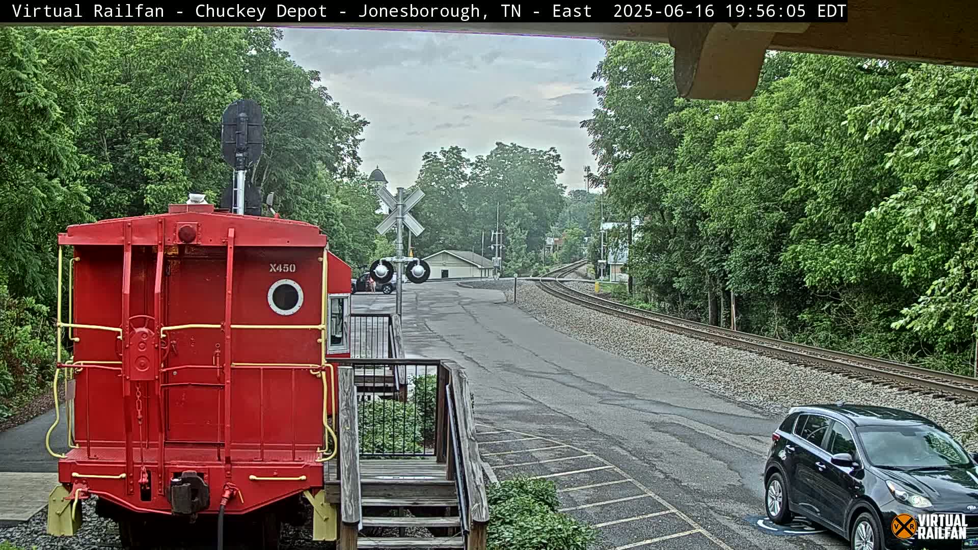 Jonesborough, Chuckey Railroad Depot Museum Railroad Crossing Live Cam - Jonesborough, Washington Tennessee, USA