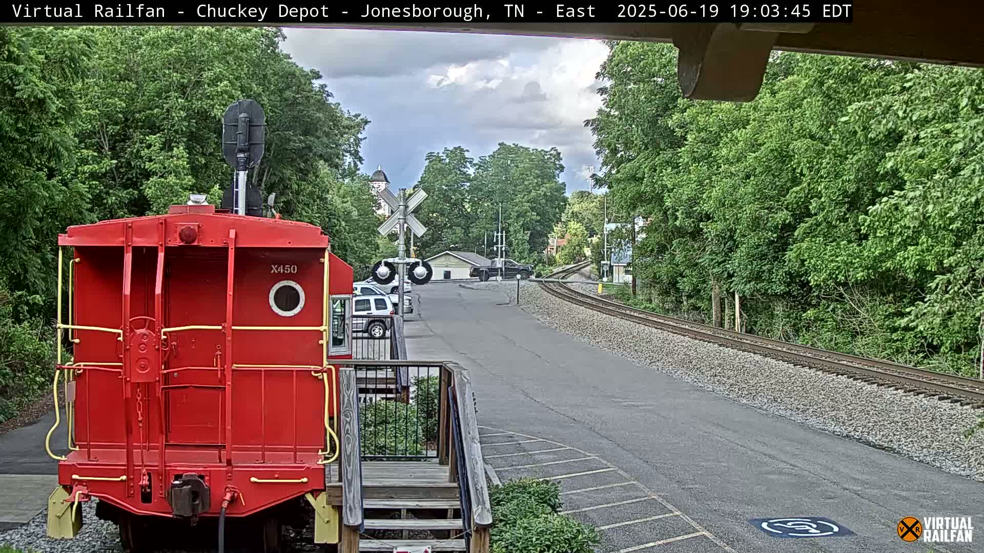 Jonesborough, Chuckey Railroad Depot Museum Railroad Crossing Live Cam - Jonesborough, Washington Tennessee, USA