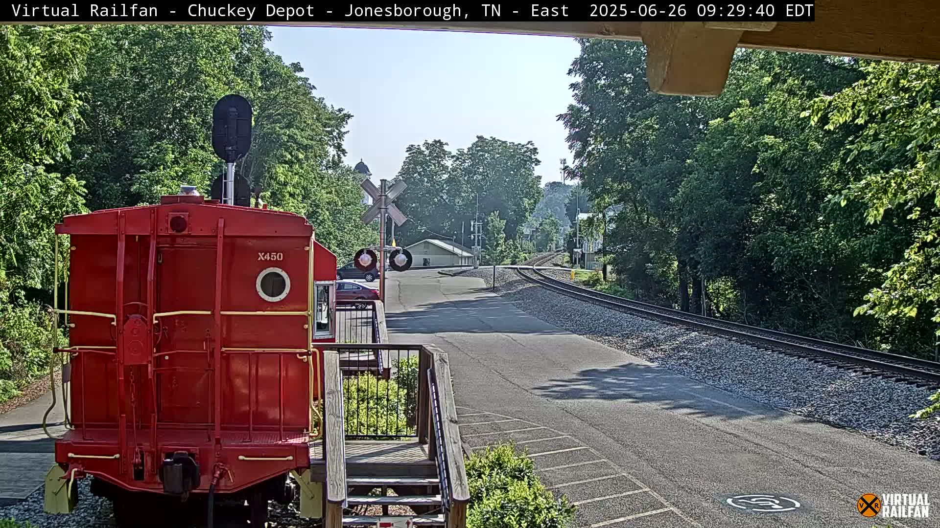 Jonesborough, Chuckey Railroad Depot Museum Railroad Crossing Live Cam - Jonesborough, Washington Tennessee, USA