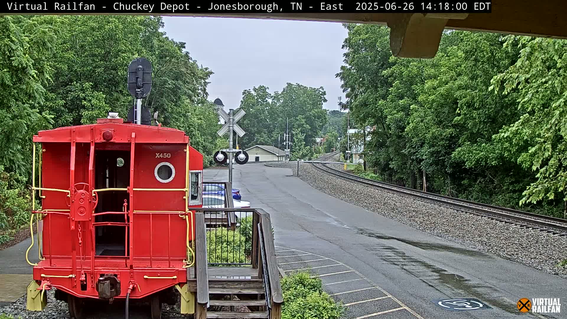 Jonesborough, Chuckey Railroad Depot Museum Railroad Crossing Live Cam - Jonesborough, Washington Tennessee, USA