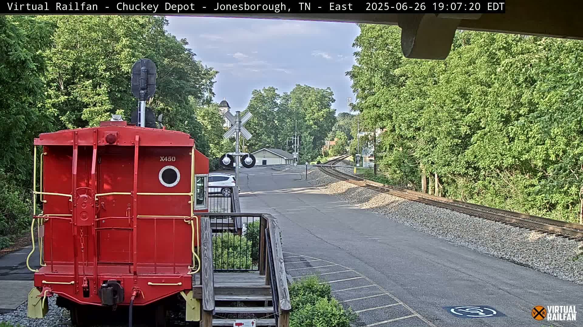 Jonesborough, Chuckey Railroad Depot Museum Railroad Crossing Live Cam - Jonesborough, Washington Tennessee, USA