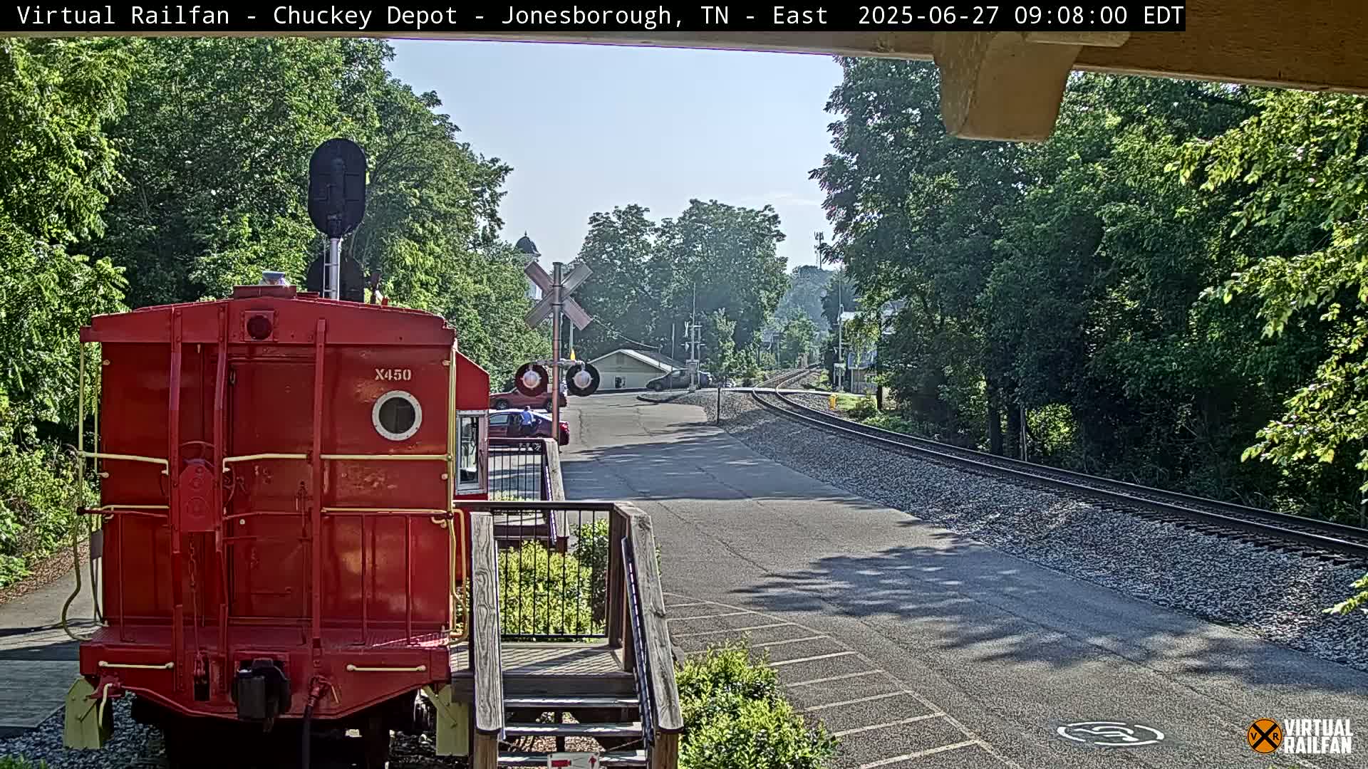 Jonesborough, Chuckey Railroad Depot Museum Railroad Crossing Live Cam - Jonesborough, Washington Tennessee, USA