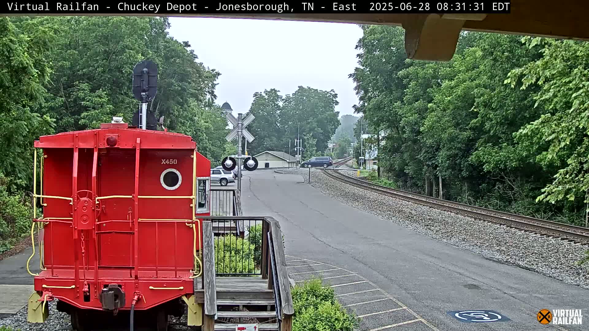 Jonesborough, Chuckey Railroad Depot Museum Railroad Crossing Live Cam - Jonesborough, Washington Tennessee, USA
