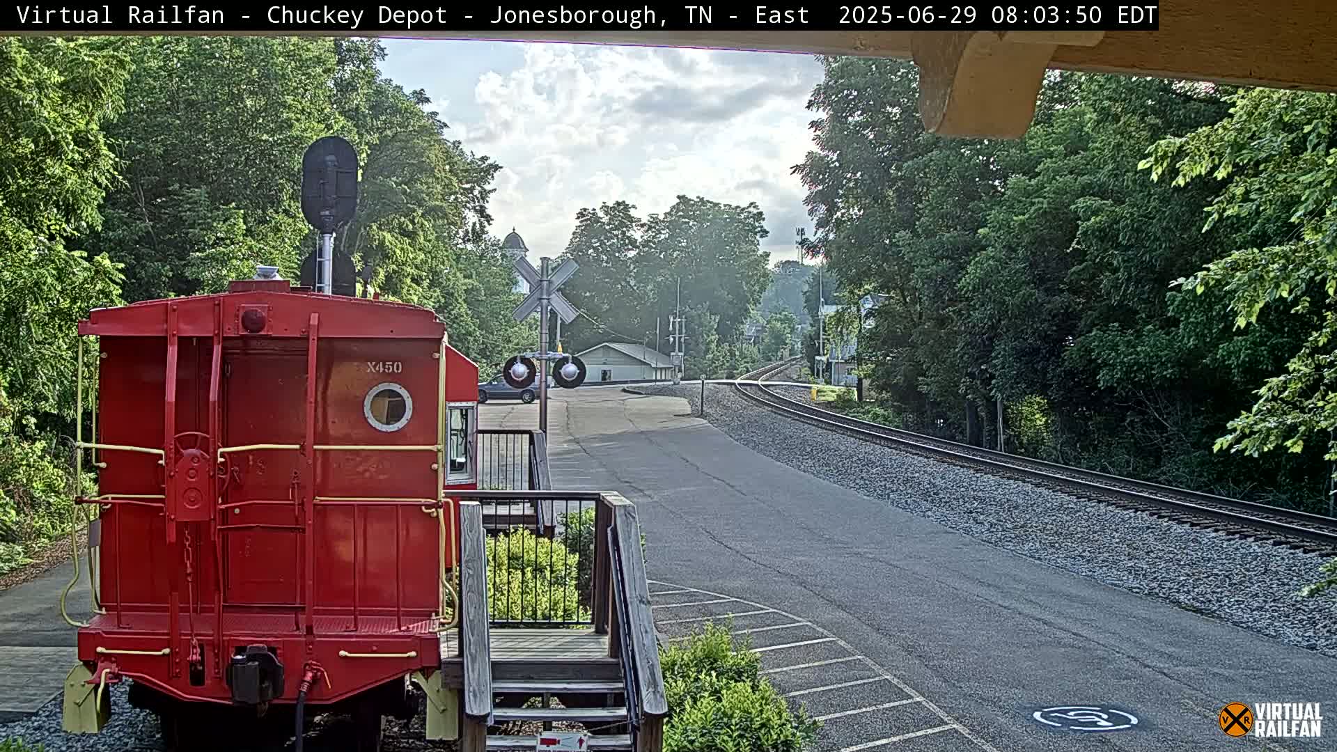 Jonesborough, Chuckey Railroad Depot Museum Railroad Crossing Live Cam - Jonesborough, Washington Tennessee, USA