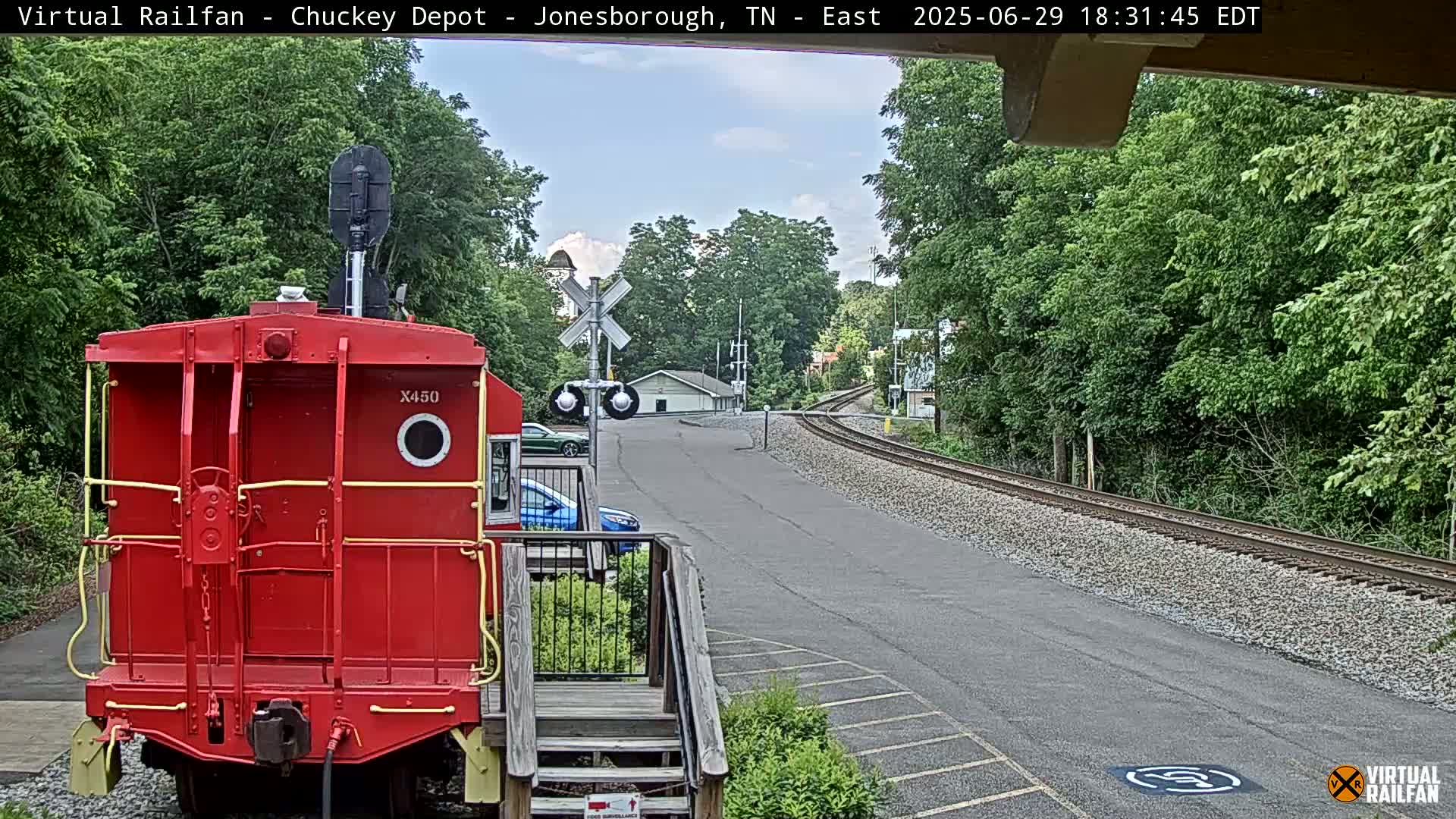 Jonesborough, Chuckey Railroad Depot Museum Railroad Crossing Live Cam - Jonesborough, Washington Tennessee, USA