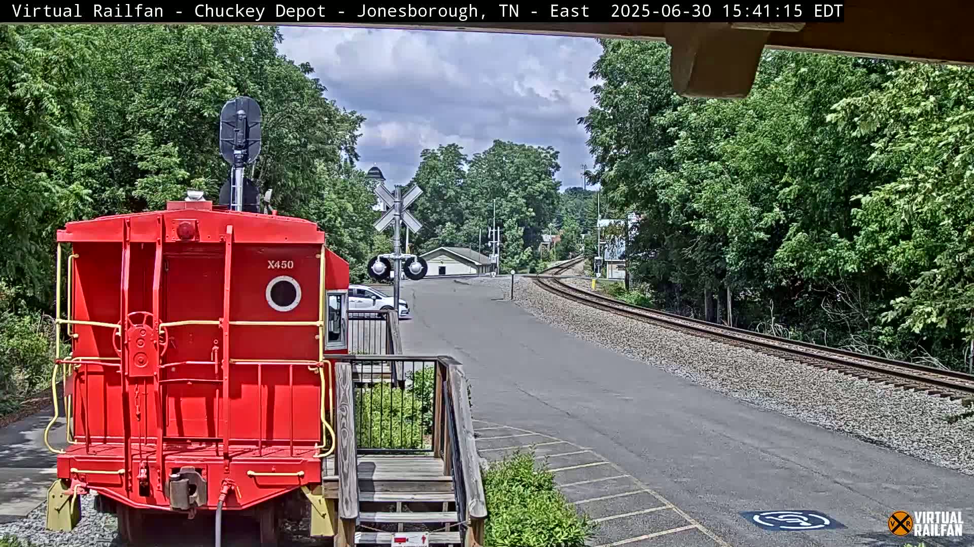 Jonesborough, Chuckey Railroad Depot Museum Railroad Crossing Live Cam - Jonesborough, Washington Tennessee, USA