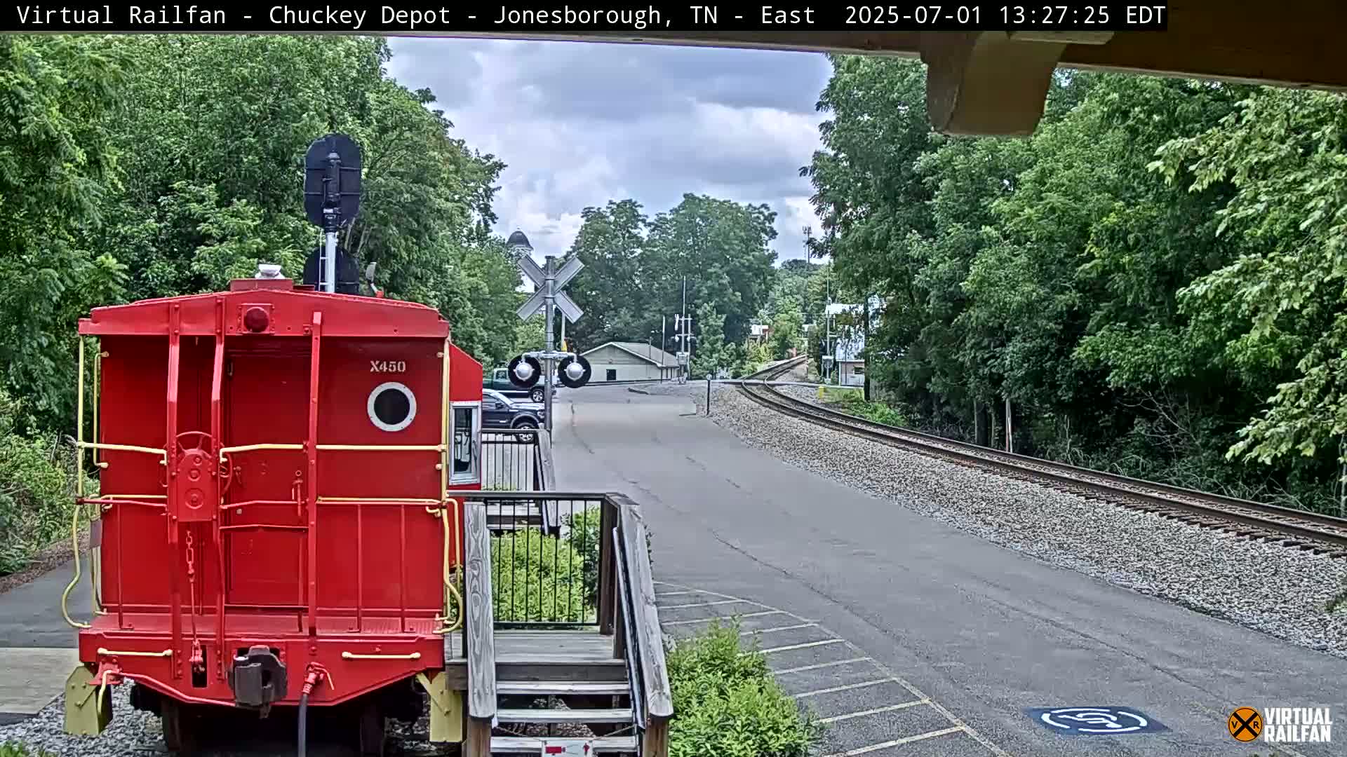 Jonesborough, Chuckey Railroad Depot Museum Railroad Crossing Live Cam - Jonesborough, Washington Tennessee, USA