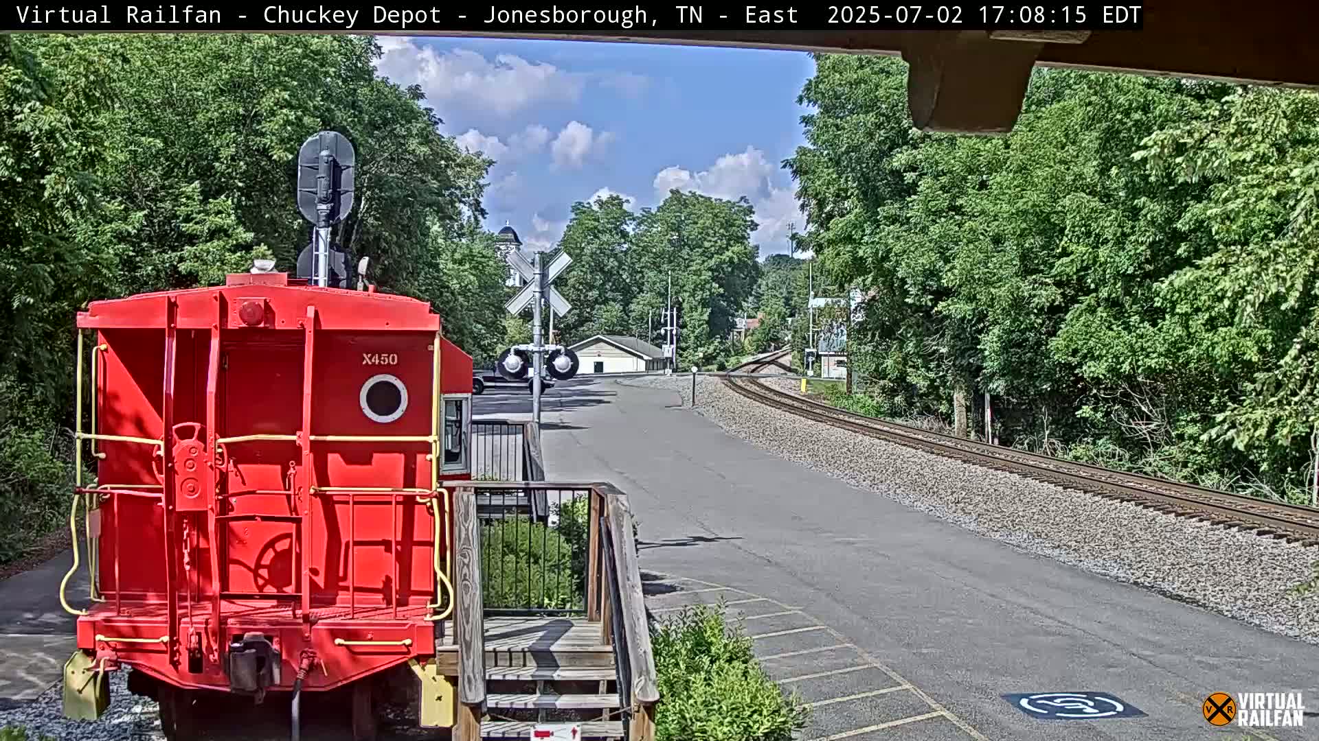Jonesborough, Chuckey Railroad Depot Museum Railroad Crossing Live Cam - Jonesborough, Washington Tennessee, USA