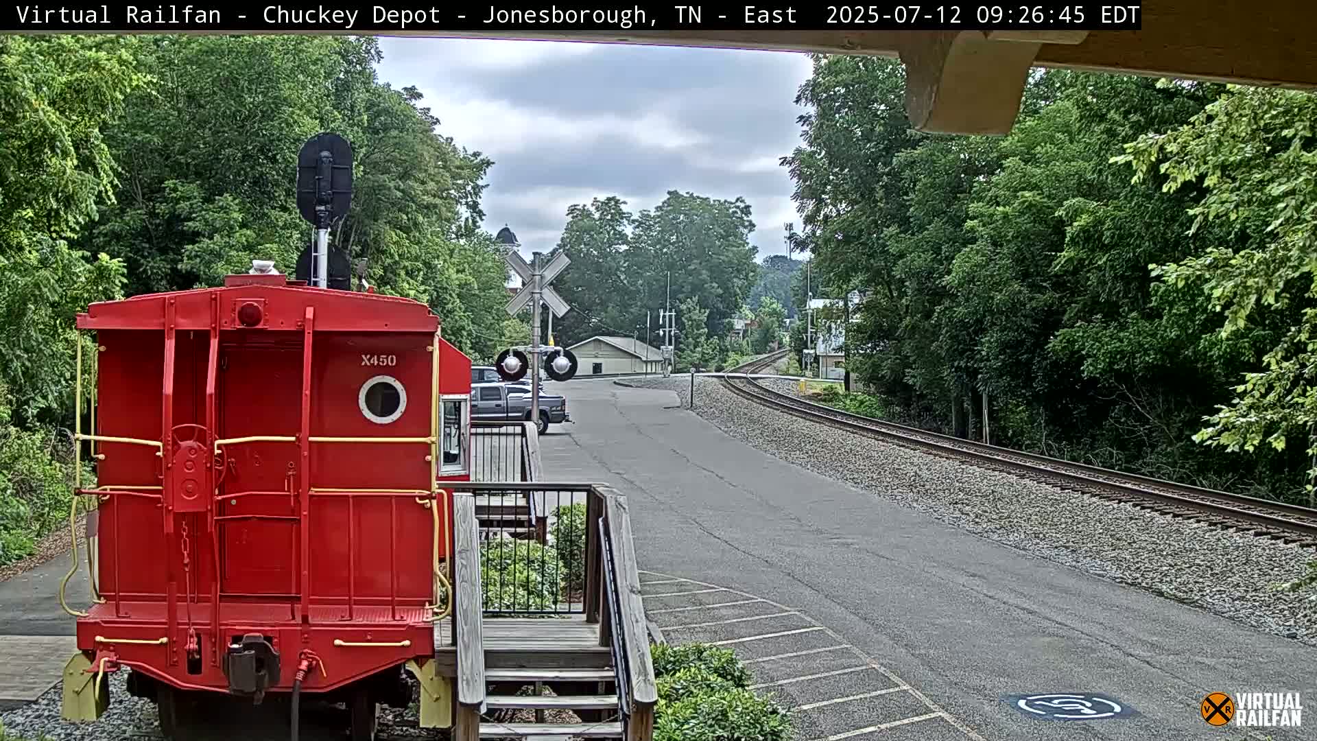 Jonesborough, Chuckey Railroad Depot Museum Railroad Crossing Live Cam - Jonesborough, Washington Tennessee, USA