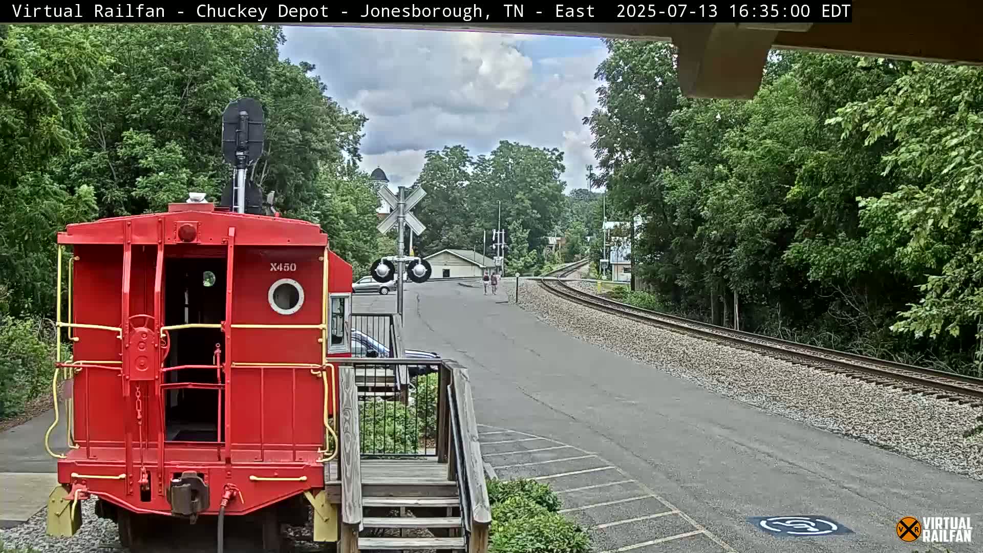 Jonesborough, Chuckey Railroad Depot Museum Railroad Crossing Live Cam - Jonesborough, Washington Tennessee, USA