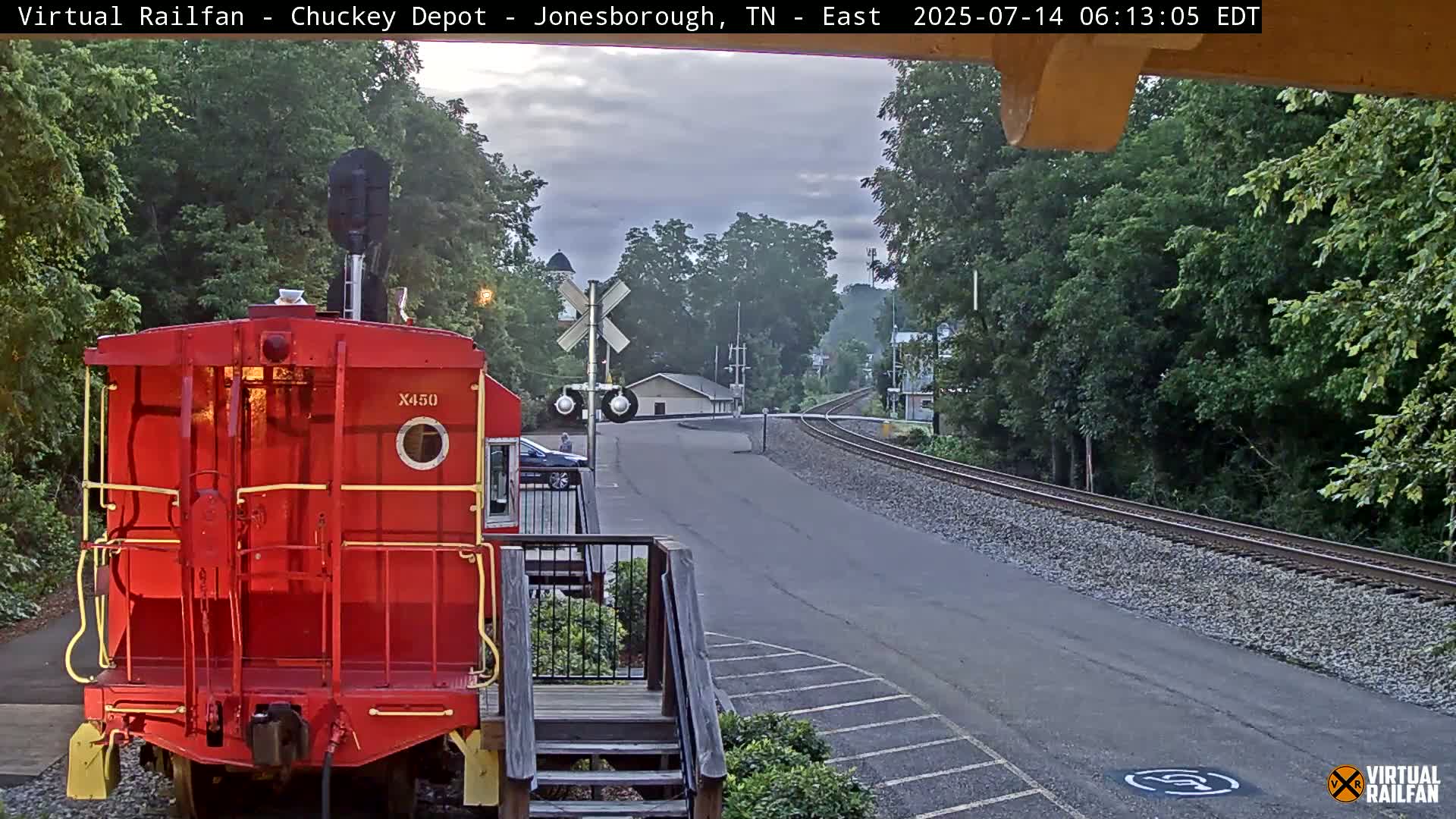 Jonesborough, Chuckey Railroad Depot Museum Railroad Crossing Live Cam - Jonesborough, Washington Tennessee, USA
