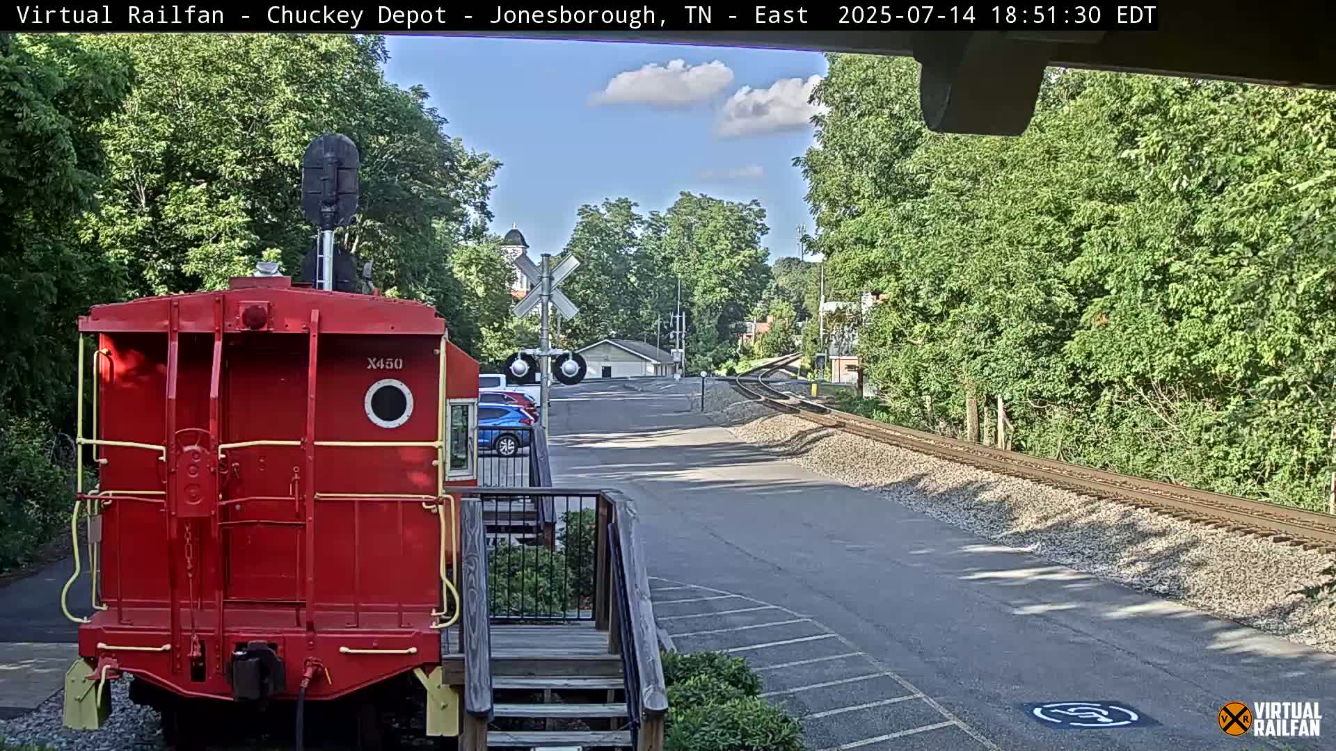 Jonesborough, Chuckey Railroad Depot Museum Railroad Crossing Live Cam - Jonesborough, Washington Tennessee, USA