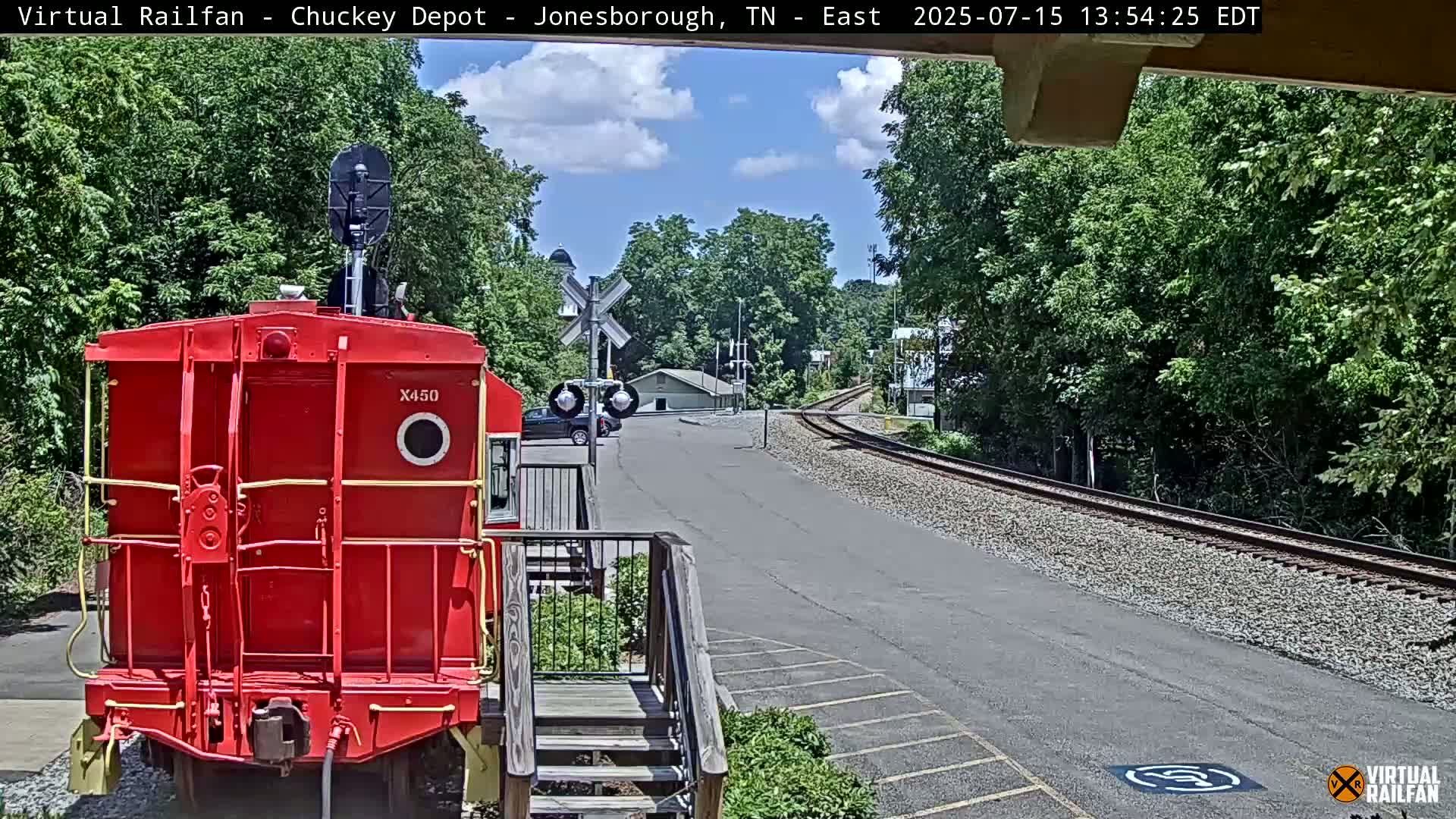 Jonesborough, Chuckey Railroad Depot Museum Railroad Crossing Live Cam - Jonesborough, Washington Tennessee, USA