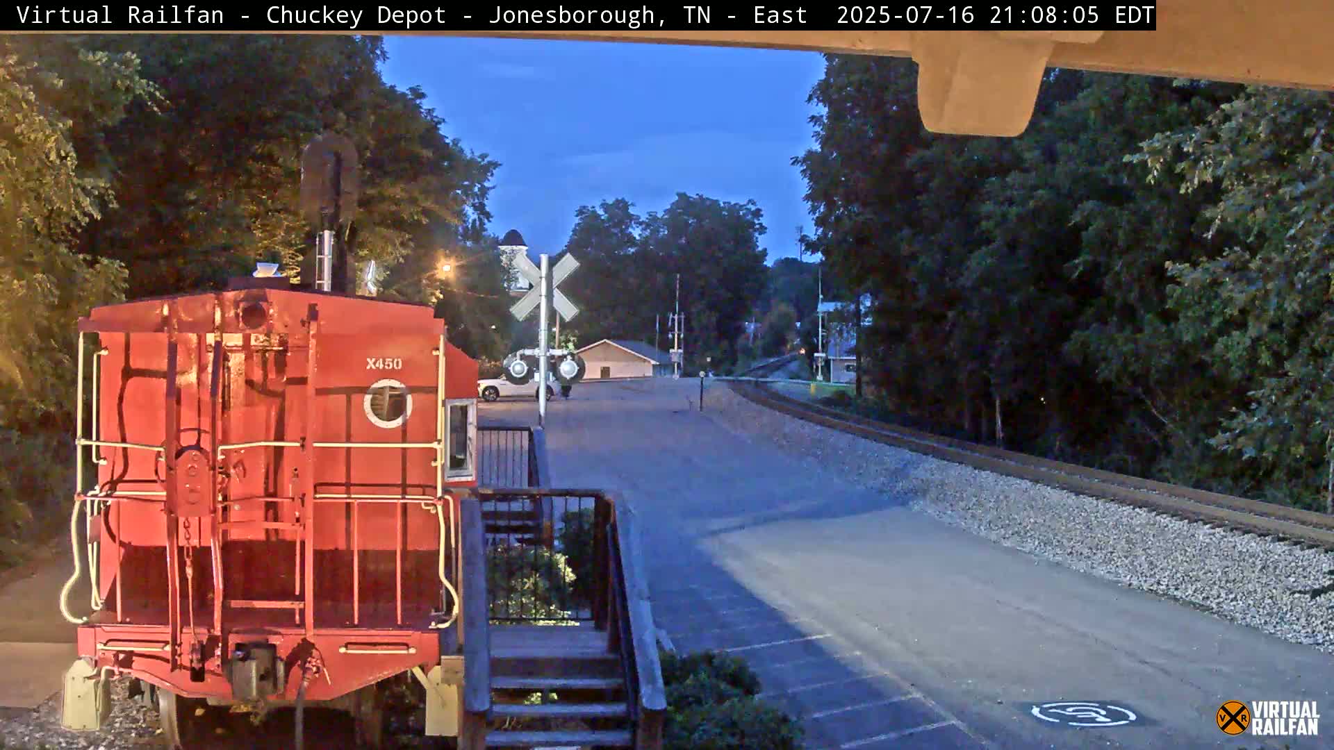 Jonesborough, Chuckey Railroad Depot Museum Railroad Crossing Live Cam - Jonesborough, Washington Tennessee, USA