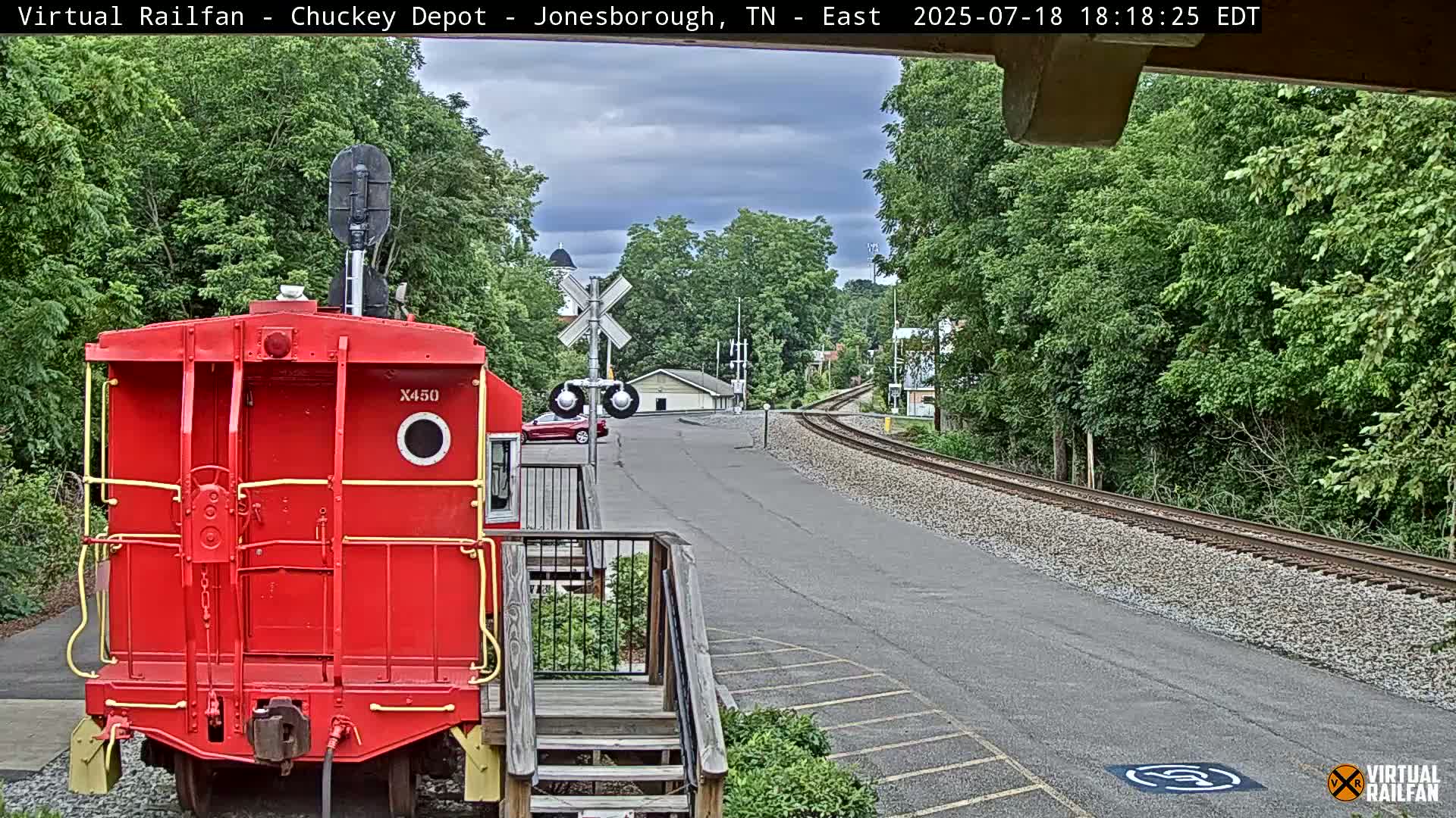 Jonesborough, Chuckey Railroad Depot Museum Railroad Crossing Live Cam - Jonesborough, Washington Tennessee, USA