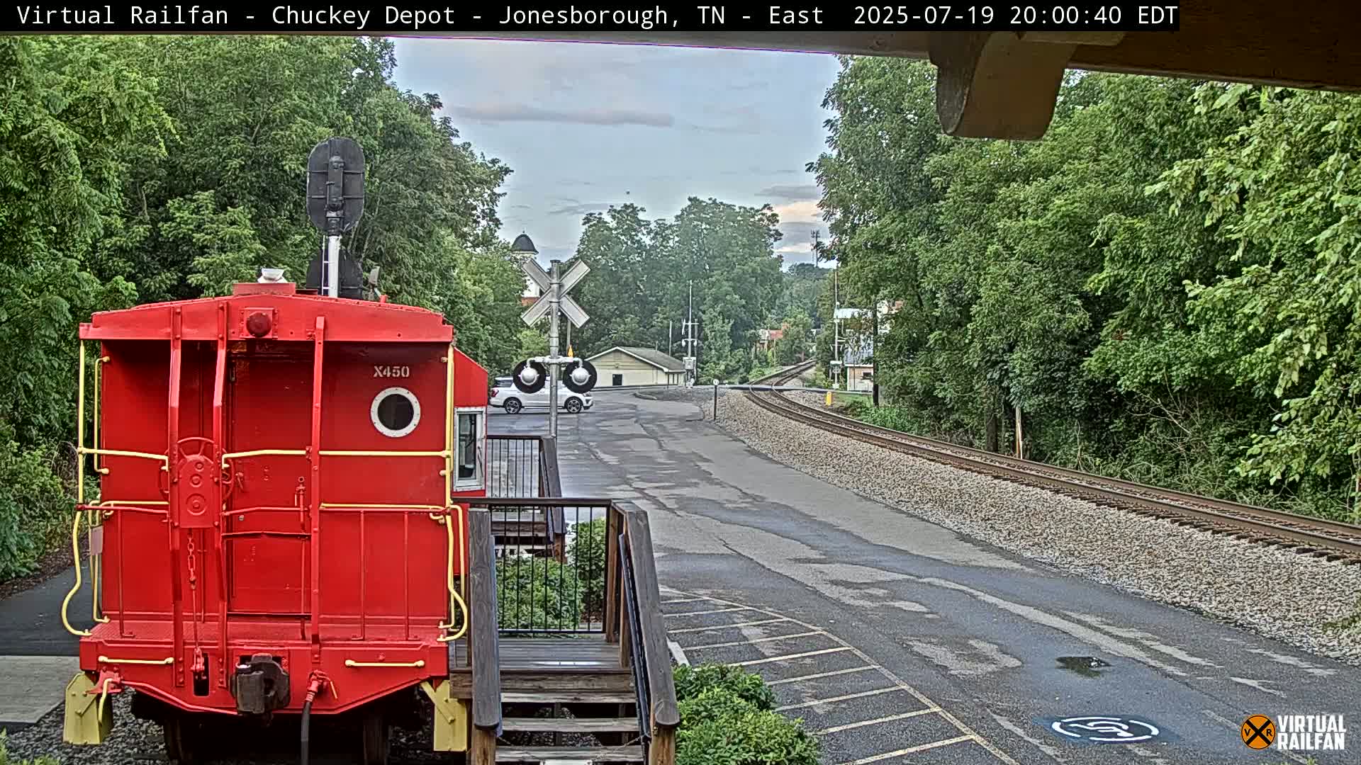 Jonesborough, Chuckey Railroad Depot Museum Railroad Crossing Live Cam - Jonesborough, Washington Tennessee, USA