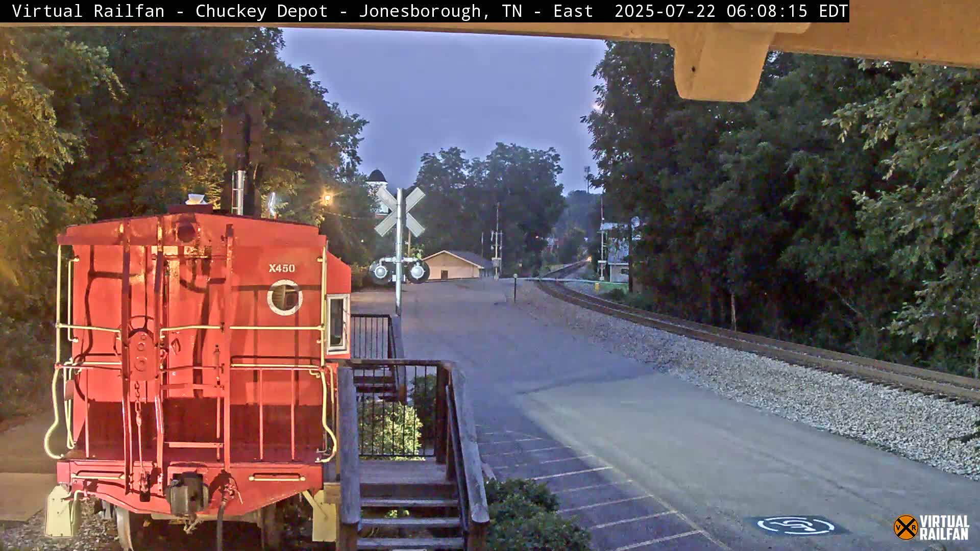 Jonesborough, Chuckey Railroad Depot Museum Railroad Crossing Live Cam - Jonesborough, Washington Tennessee, USA