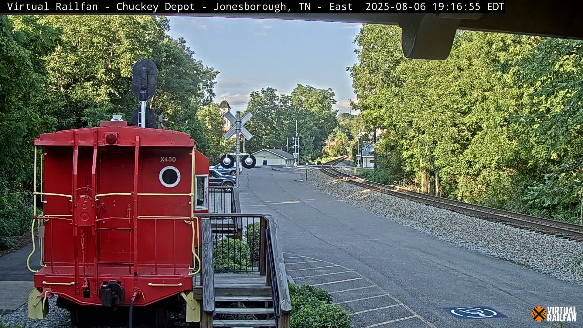 Jonesborough, Chuckey Railroad Depot Museum Railroad Crossing Live Cam - Jonesborough, Washington Tennessee, USA
