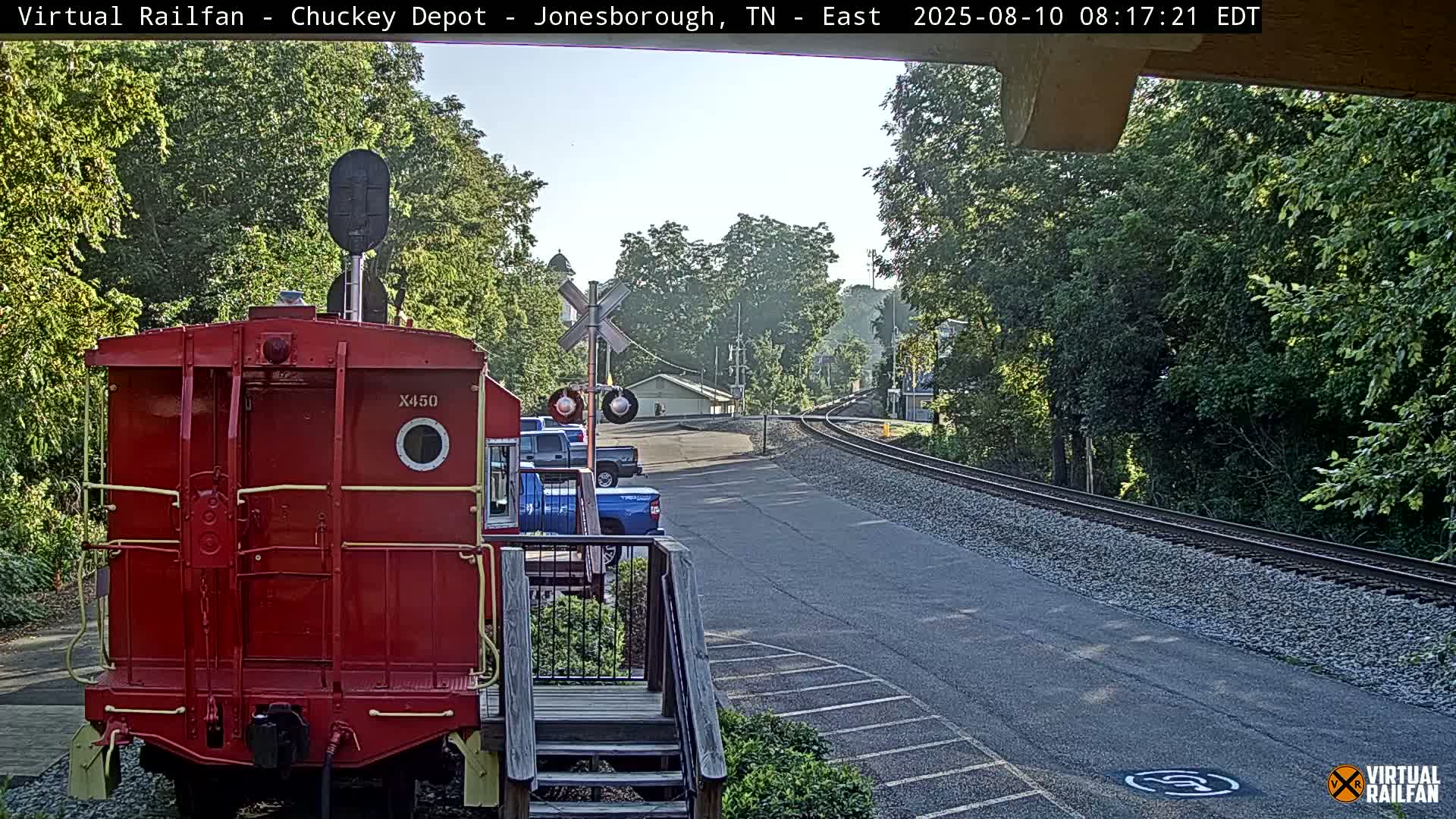 Jonesborough, Chuckey Railroad Depot Museum Railroad Crossing Live Cam - Jonesborough, Washington Tennessee, USA