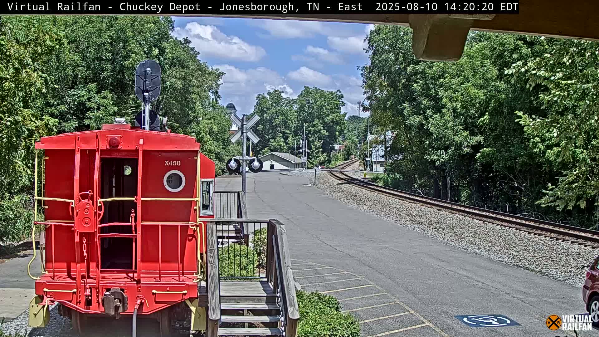 Jonesborough, Chuckey Railroad Depot Museum Railroad Crossing Live Cam - Jonesborough, Washington Tennessee, USA