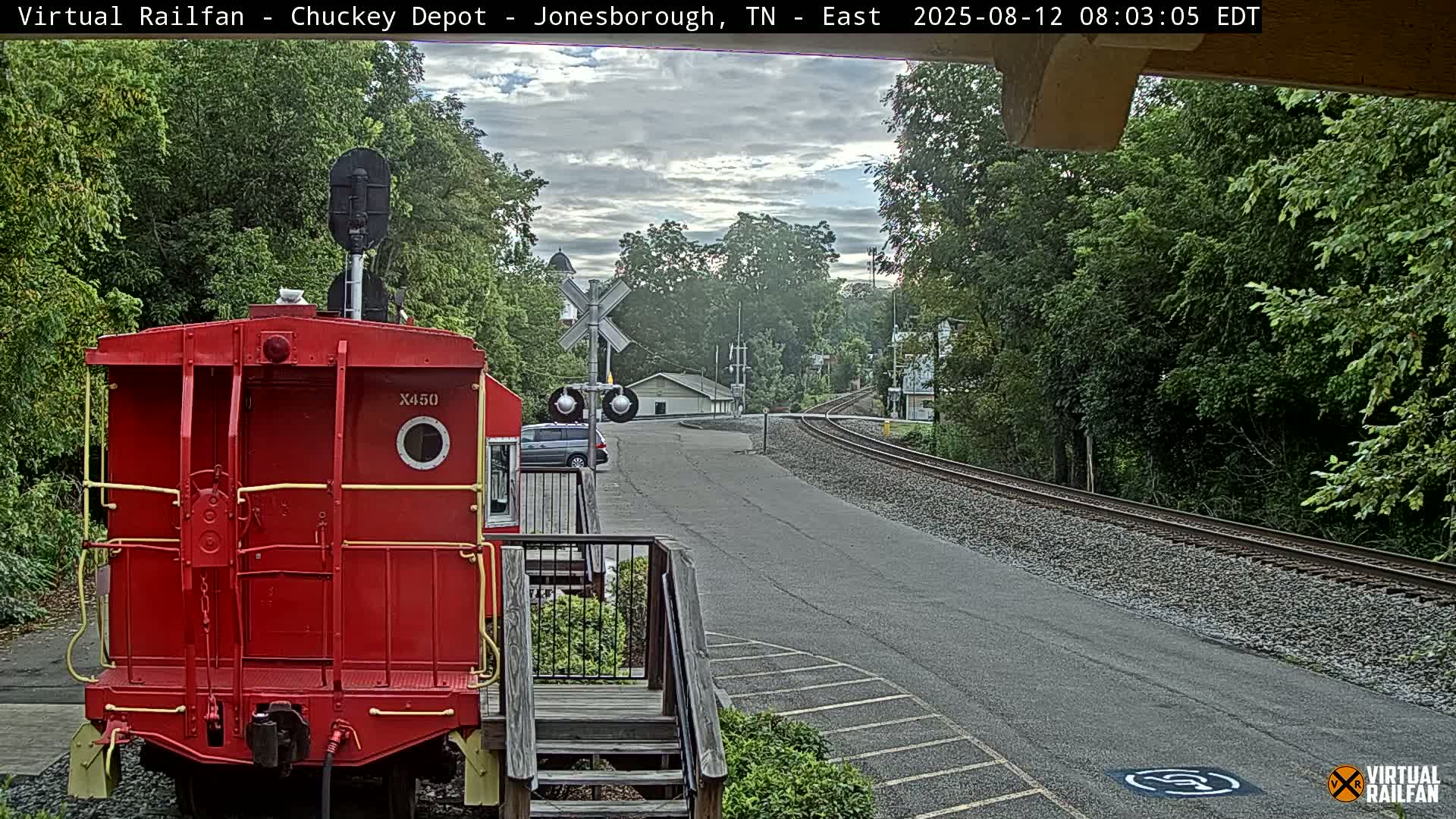 Jonesborough, Chuckey Railroad Depot Museum Railroad Crossing Live Cam - Jonesborough, Washington Tennessee, USA