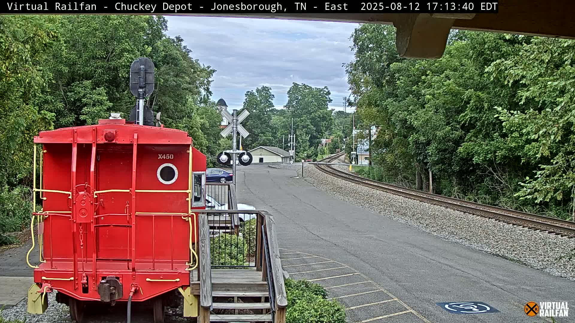 Jonesborough, Chuckey Railroad Depot Museum Railroad Crossing Live Cam - Jonesborough, Washington Tennessee, USA