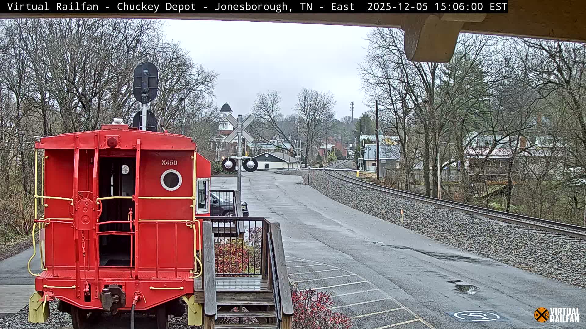 Jonesborough, Chuckey Railroad Depot Museum Railroad Crossing Live Cam - Jonesborough, Washington Tennessee, USA