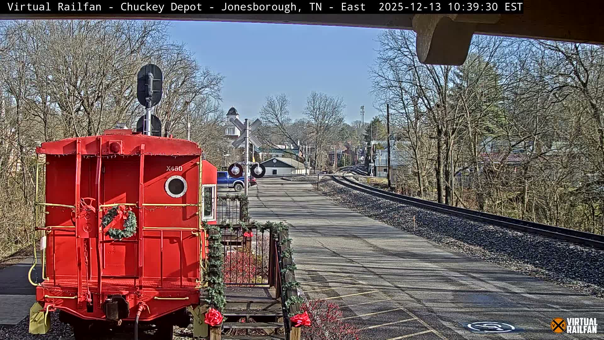 Jonesborough, Chuckey Railroad Depot Museum Railroad Crossing Live Cam - Jonesborough, Washington Tennessee, USA