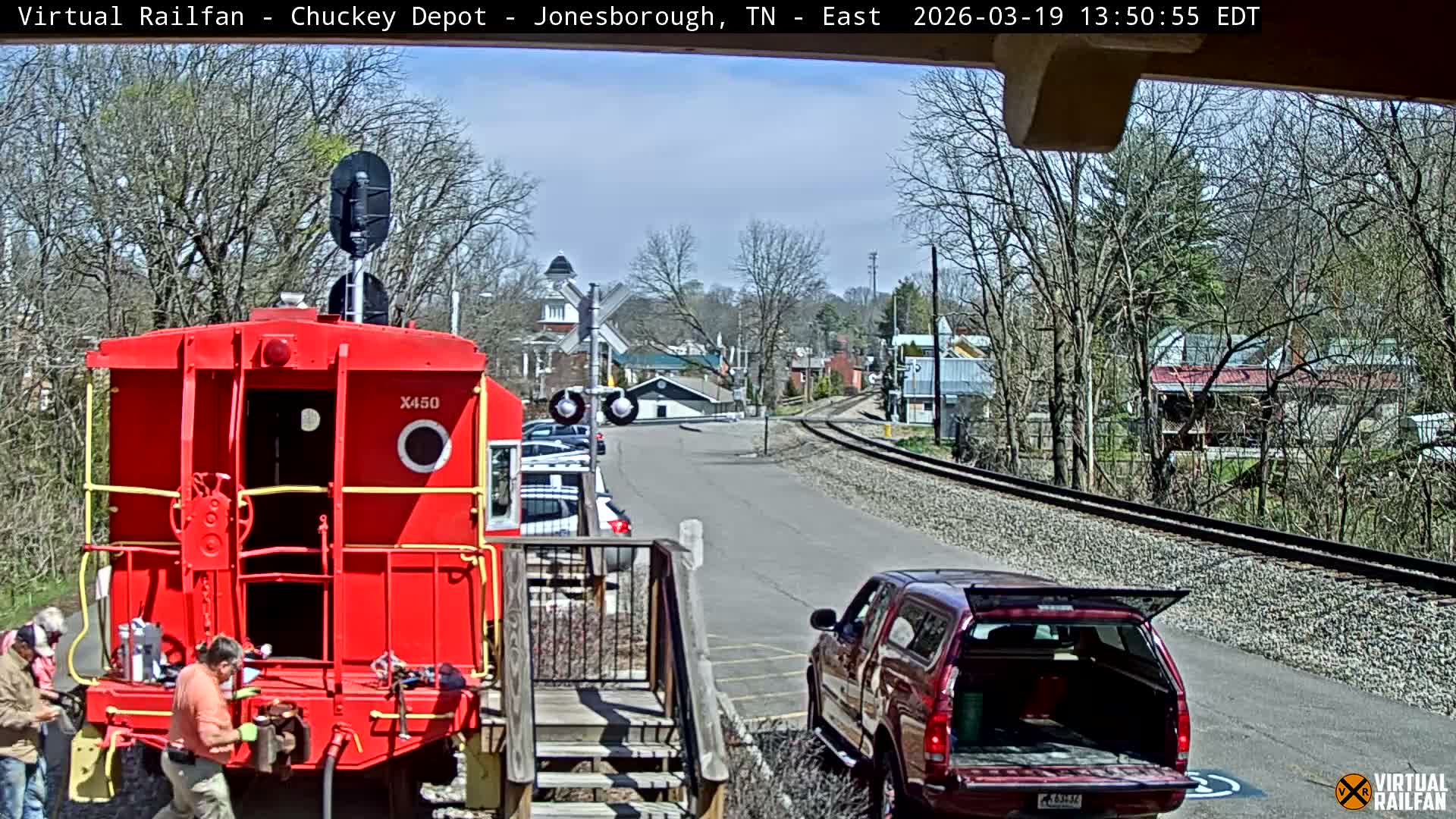 Jonesborough, Chuckey Railroad Depot Museum Railroad Crossing Live Cam - Jonesborough, Washington Tennessee, USA