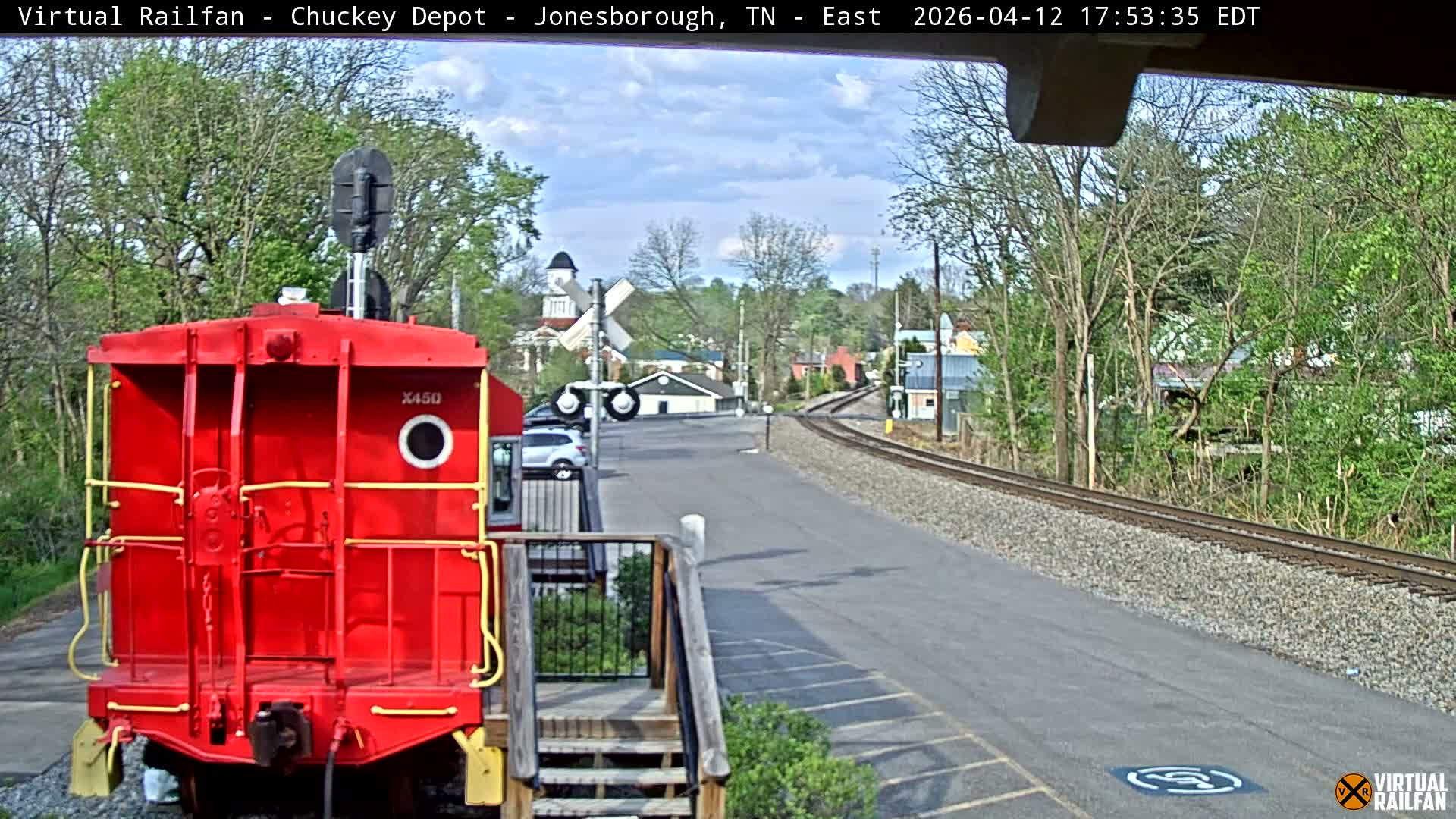 Jonesborough, Chuckey Railroad Depot Museum Railroad Crossing Live Cam - Jonesborough, Washington Tennessee, USA