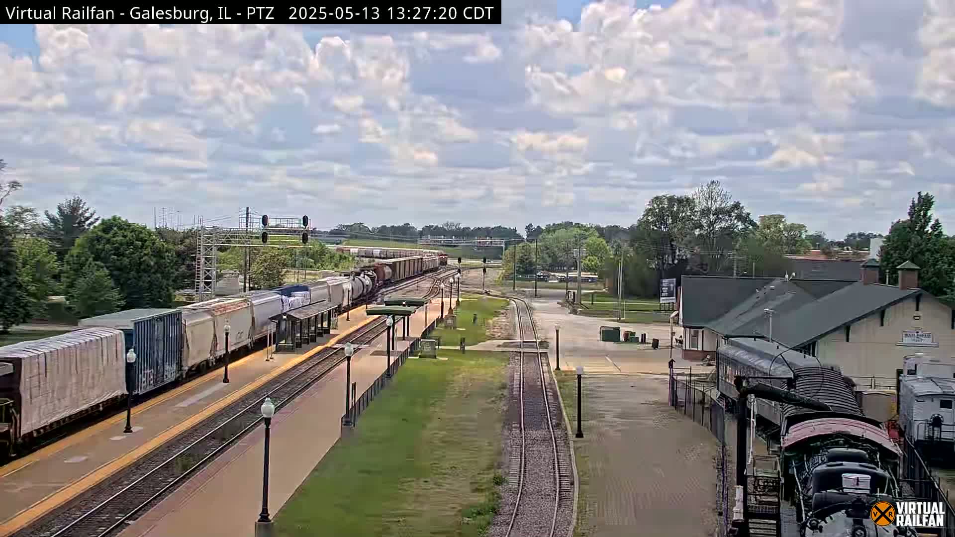 Galesburg City Skyline & Galesburg  Railway Station Railroad Crossing Junction Live Cam- Galesburg, Knox, Illinois, USA