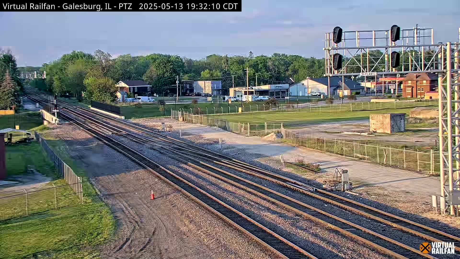 Galesburg City Skyline & Galesburg  Railway Station Railroad Crossing Junction Live Cam- Galesburg, Knox, Illinois, USA