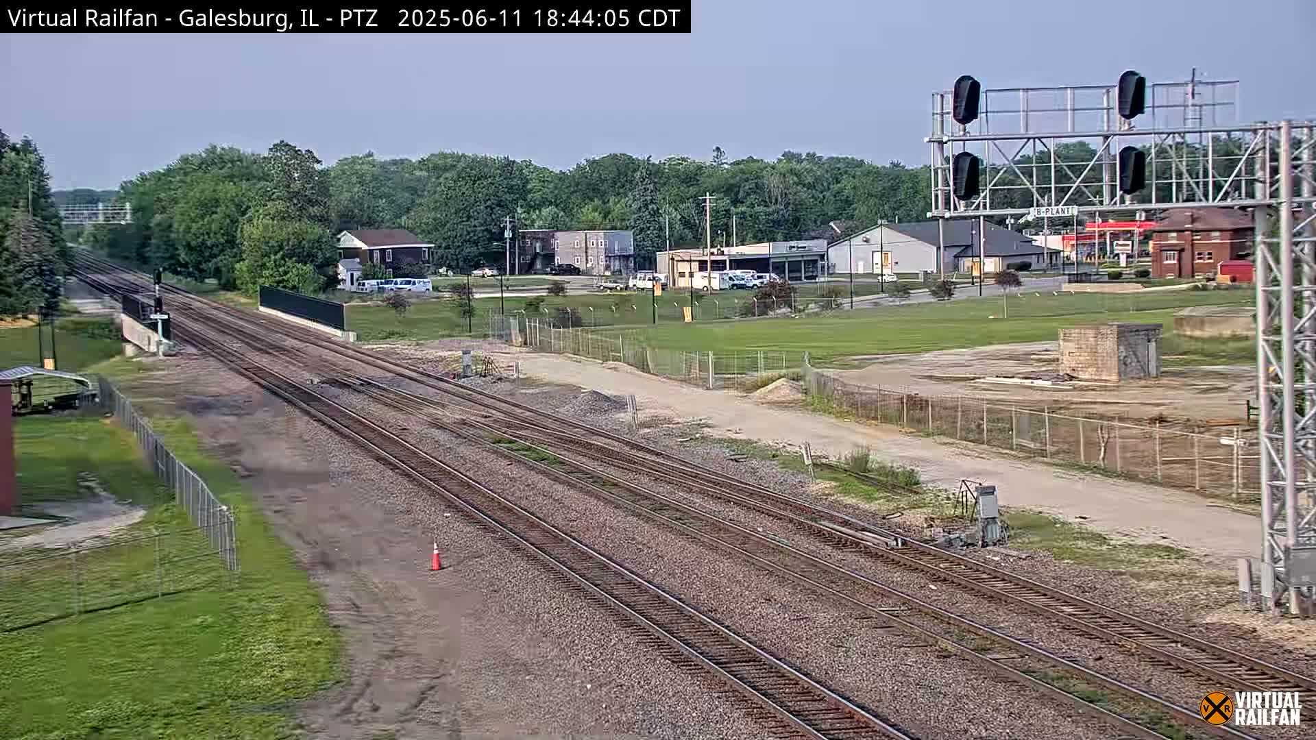 Galesburg City Skyline & Galesburg  Railway Station Railroad Crossing Junction Live Cam- Galesburg, Knox, Illinois, USA