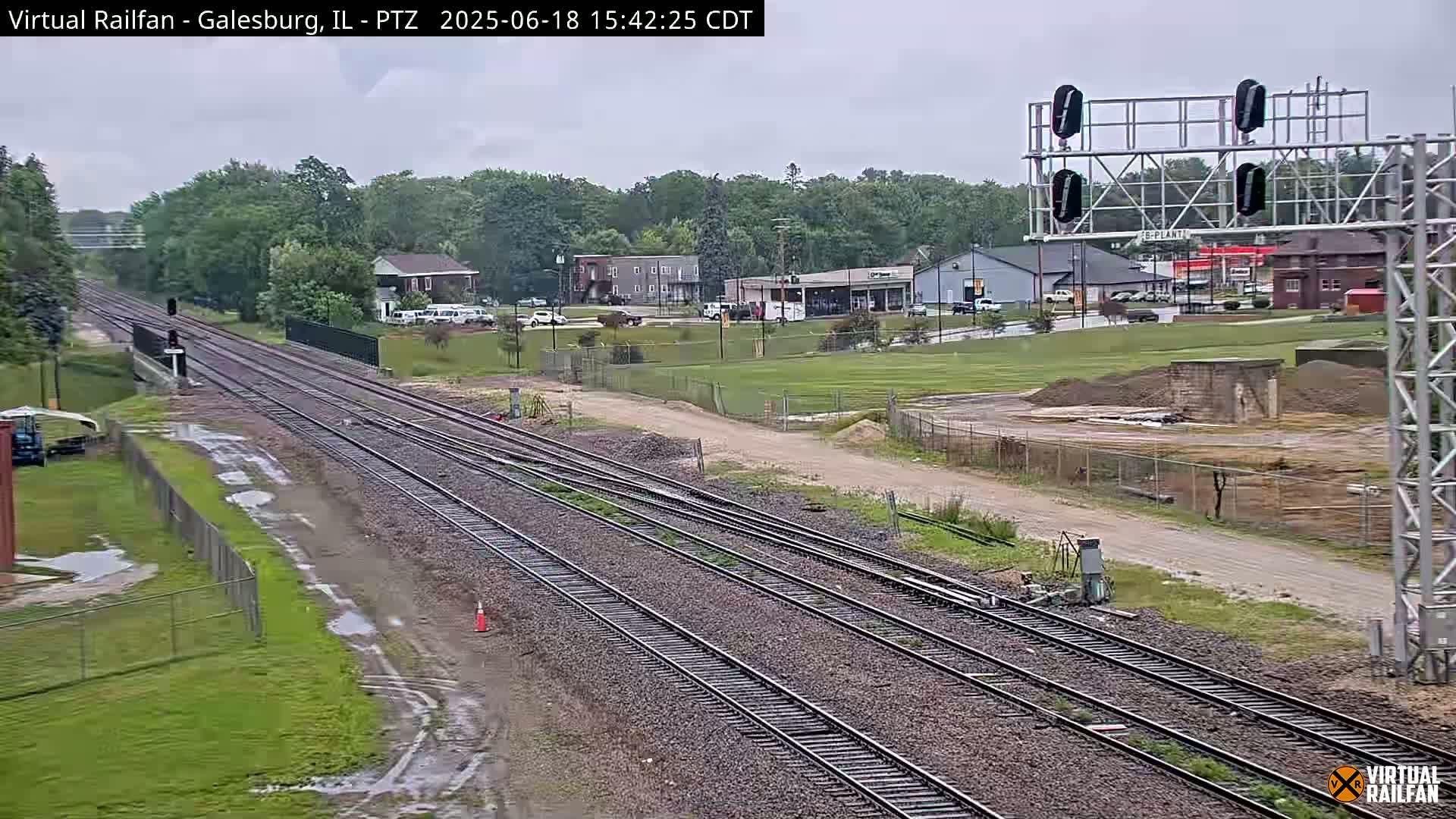 Galesburg City Skyline & Galesburg  Railway Station Railroad Crossing Junction Live Cam- Galesburg, Knox, Illinois, USA